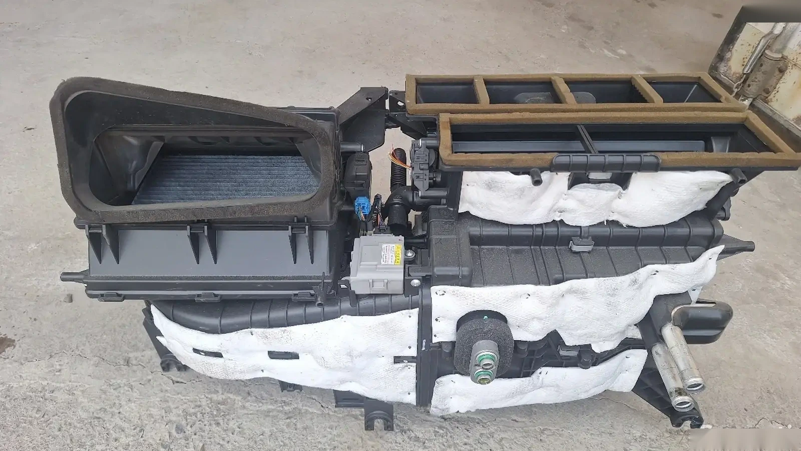 Радиатор отопителя на Hyundai — фото 2