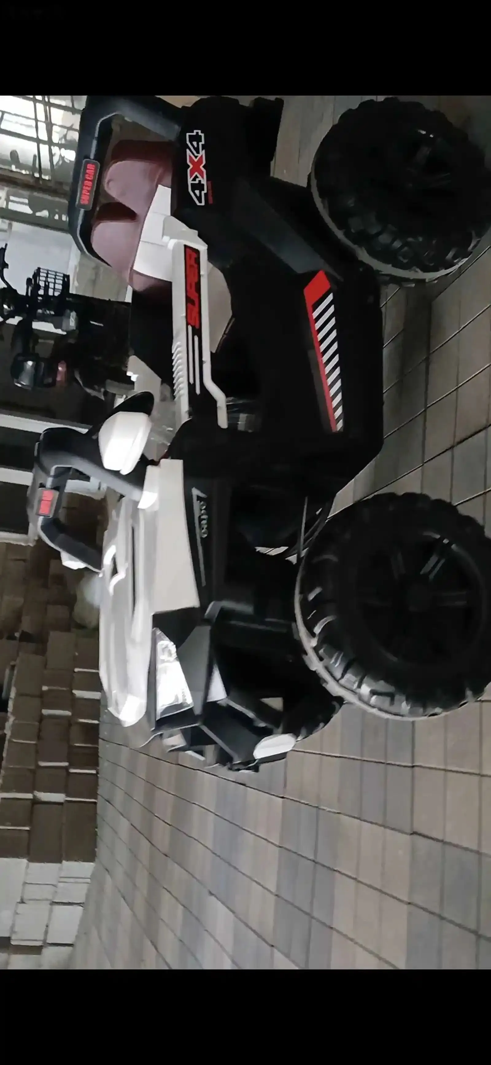 Детский электромобиль