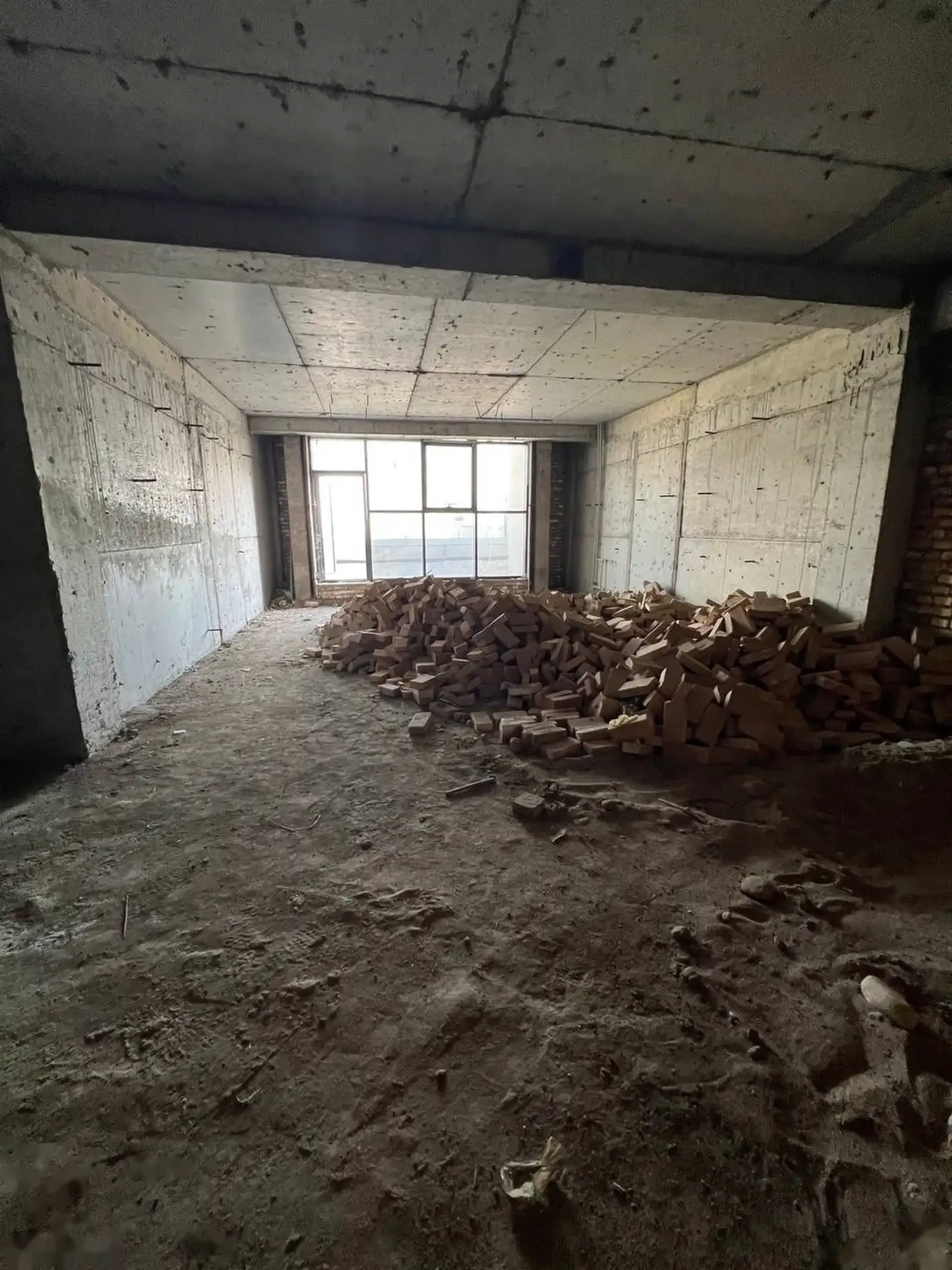 3-комн. квартира, 17 этаж, 151 м², И. Сомони