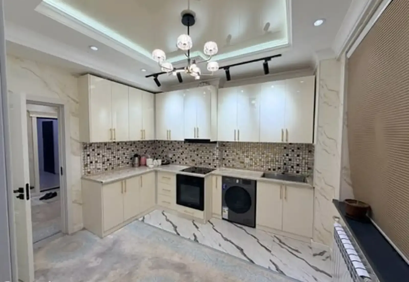 3-комн. квартира, 4 этаж, 89м², Фирдавси