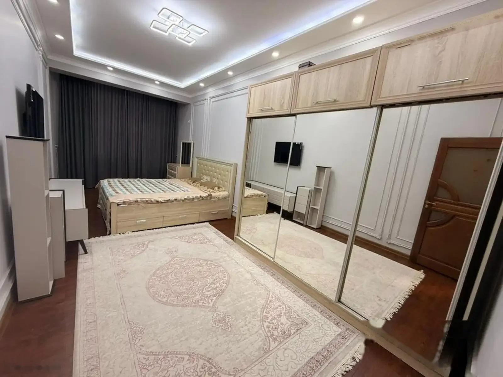 2-к квартира, 7 этаж, 100 м², Опера и Балет