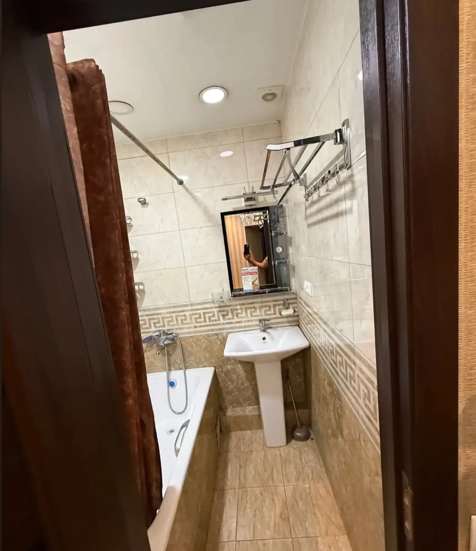 4-комн. квартира, 2 этаж, 80м², сино