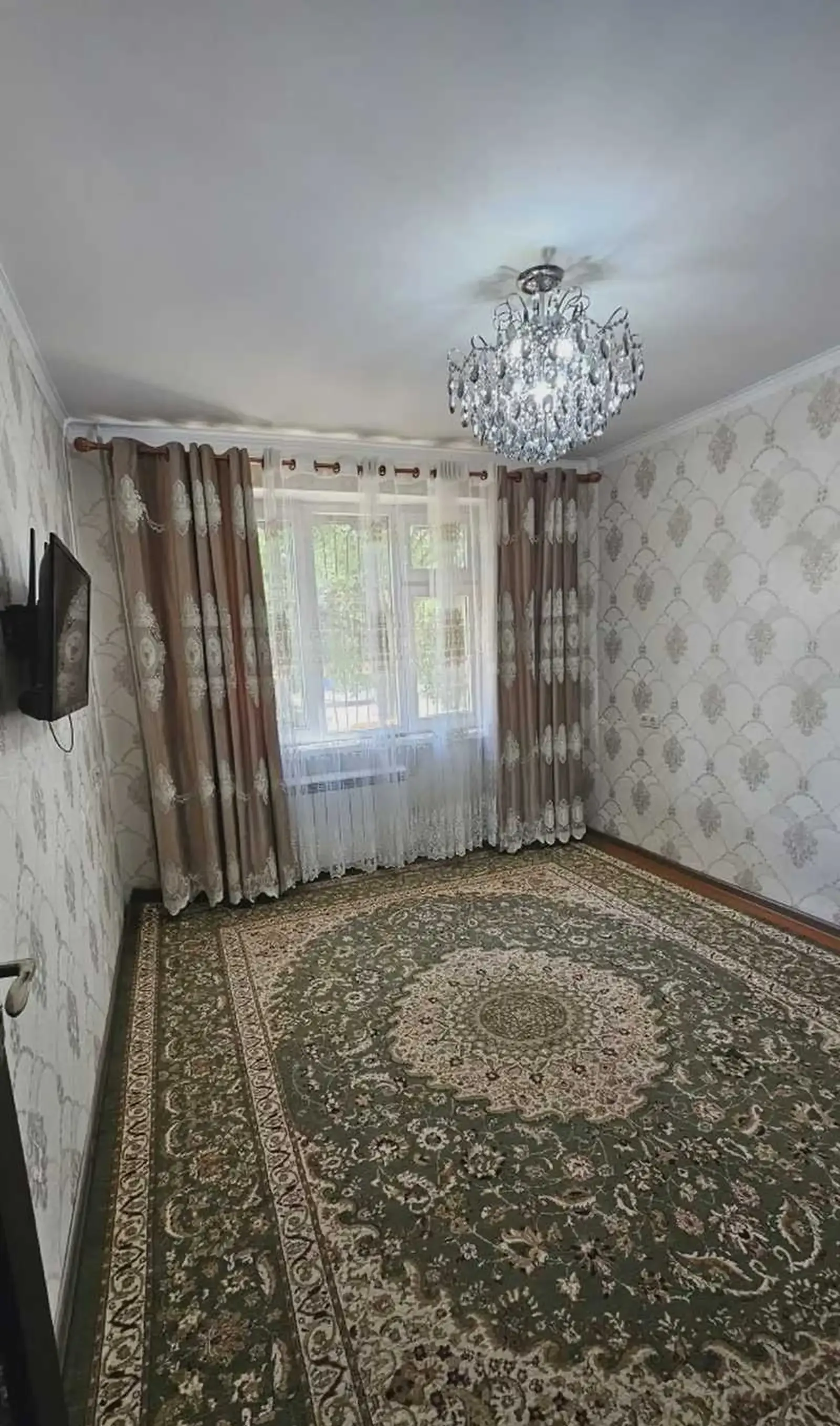 3-комн. квартира, 1 этаж, 60м², фирдавси