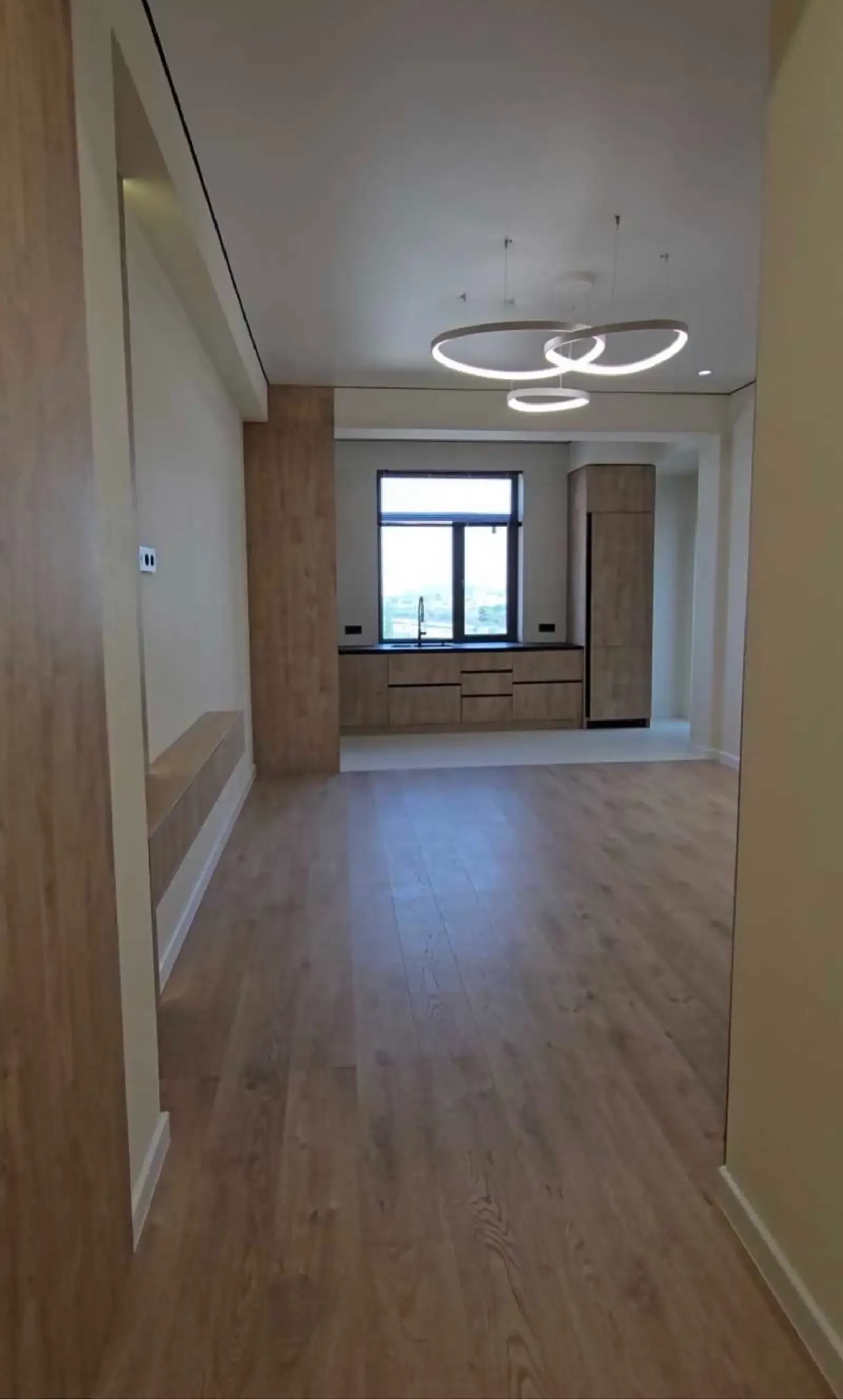 3-комн. квартира, 9 этаж, 83 м², Фирдавси