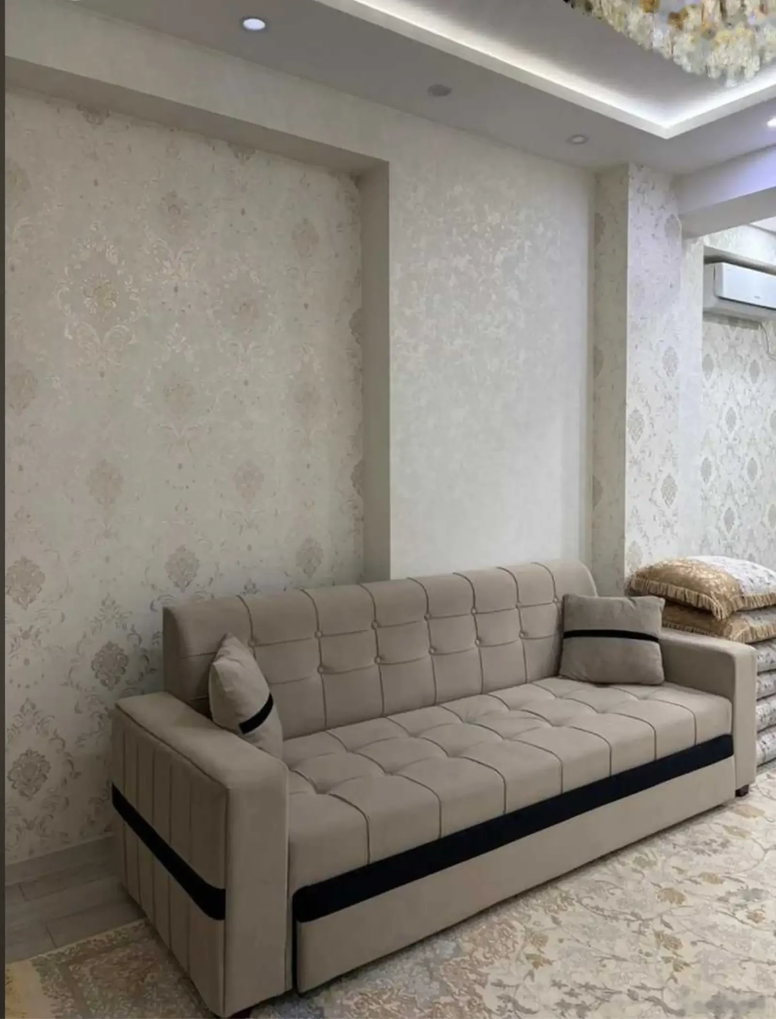 3-к квартира, 9 этаж, 80 м², Аэропорт