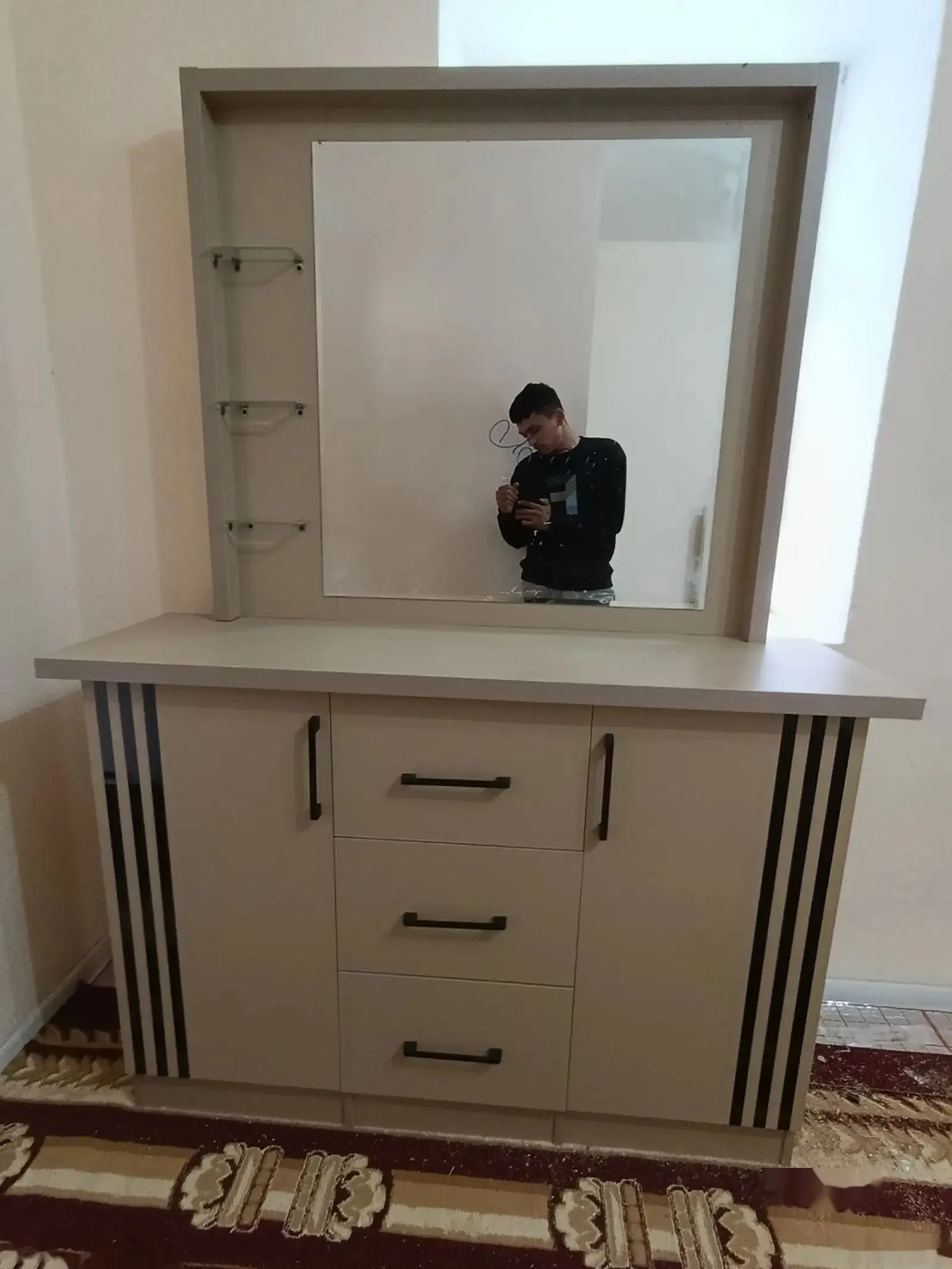 Спальный гарнитур