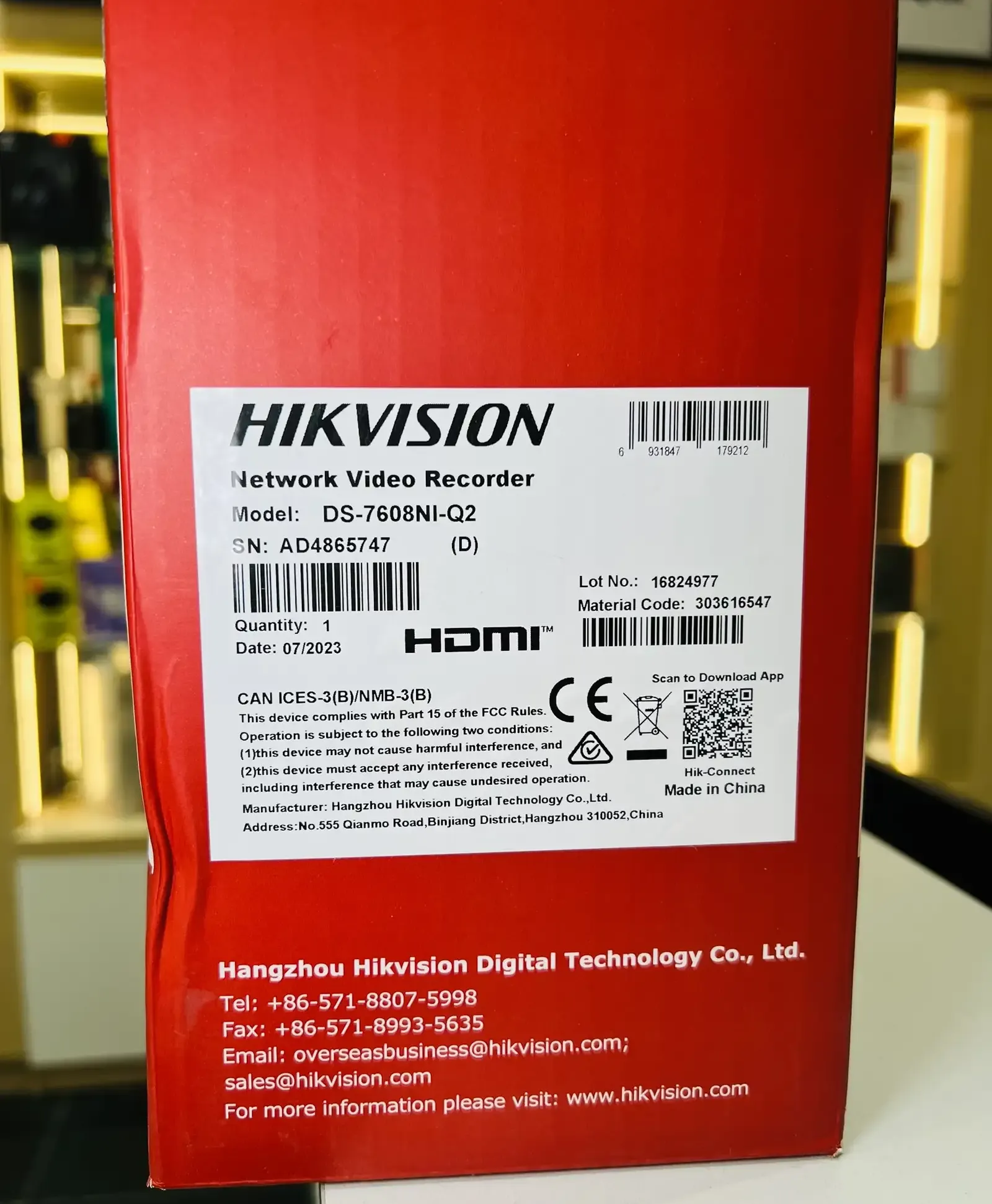 Видеорегистратор IP Hikvision DS-7608NI-Q2 STDD