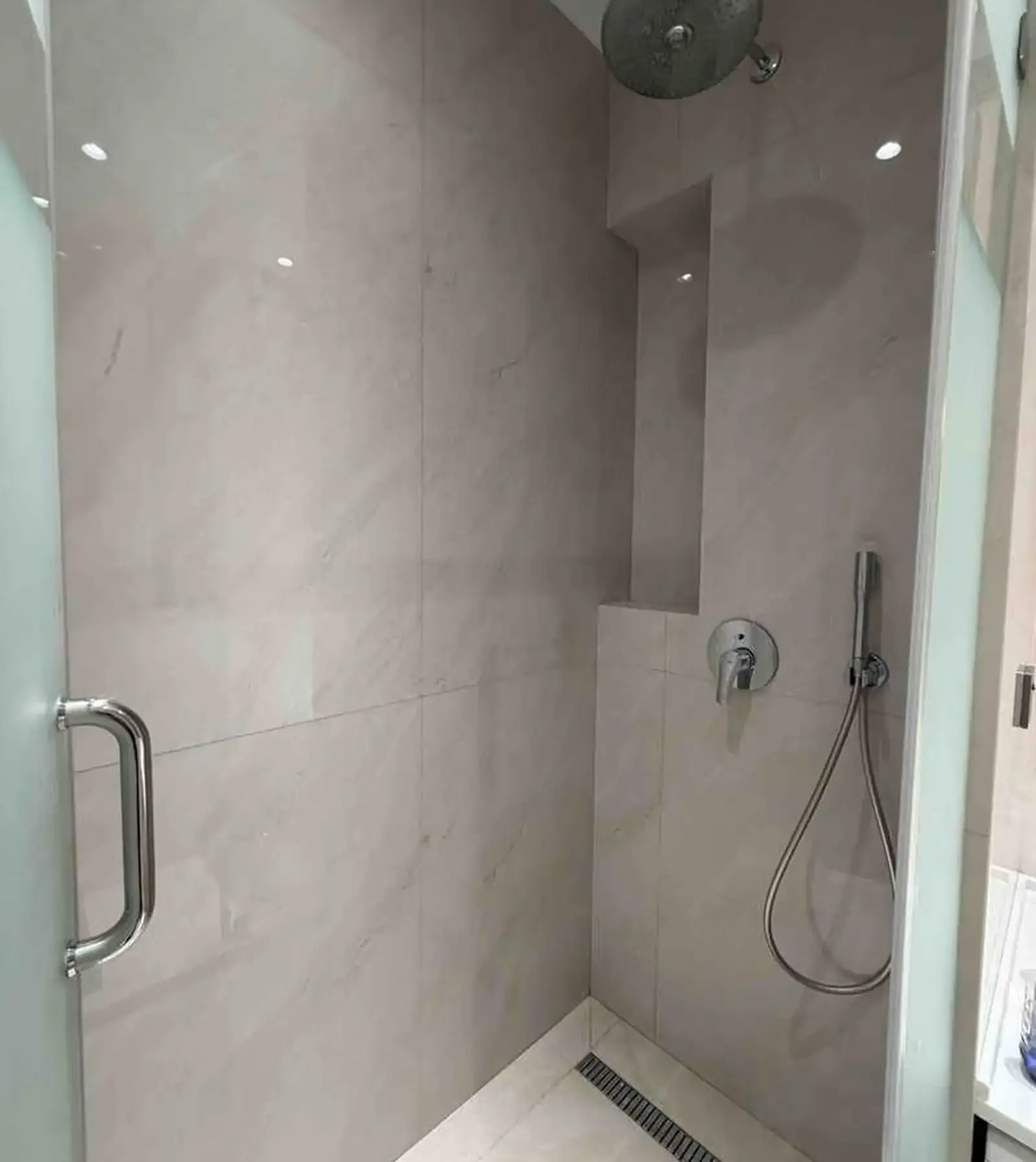 3-комн. квартира, 5 этаж, 130м², Исмоили Сомонӣ