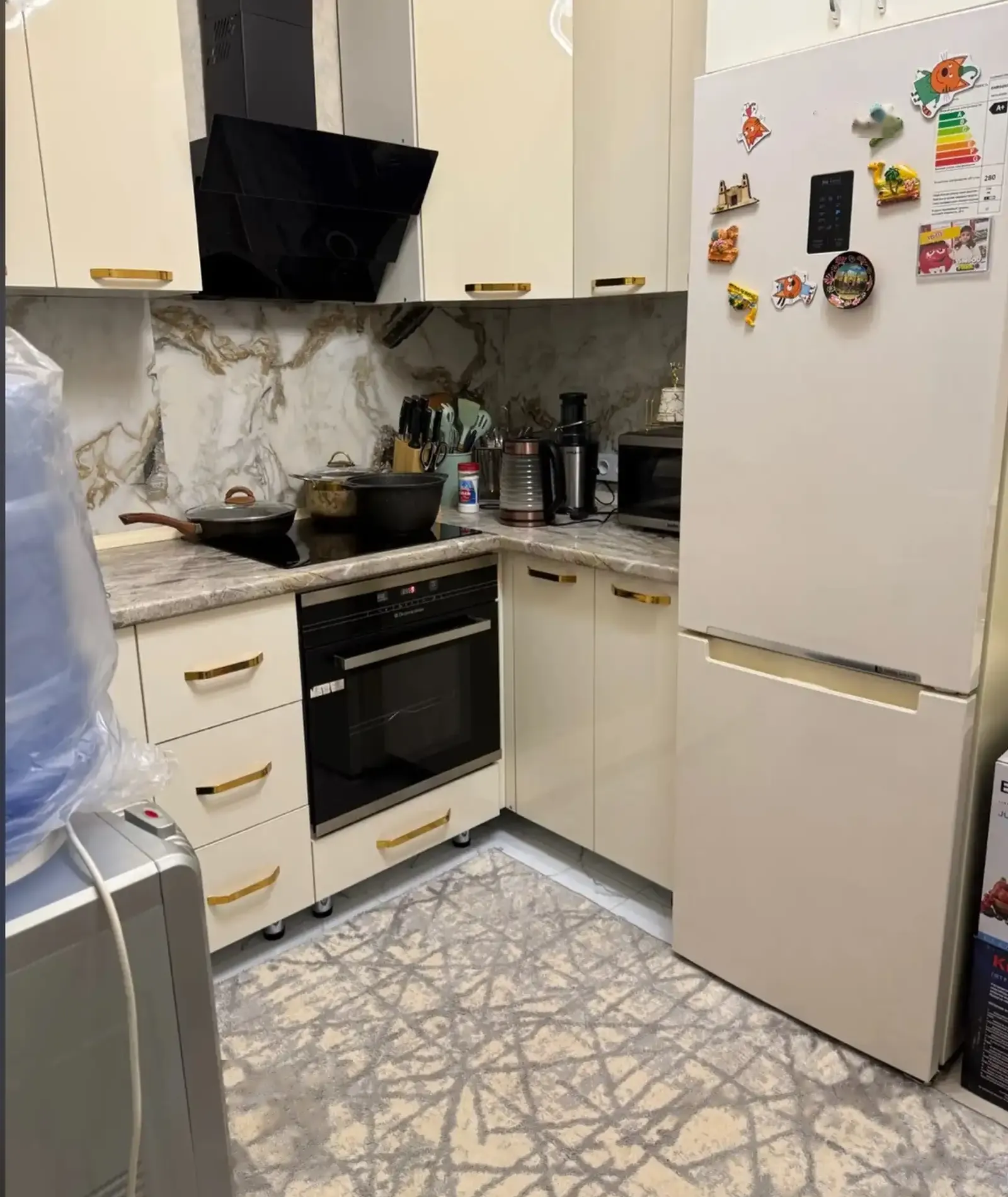 2-комн. квартира, 16 этаж, 70м², шохмансур