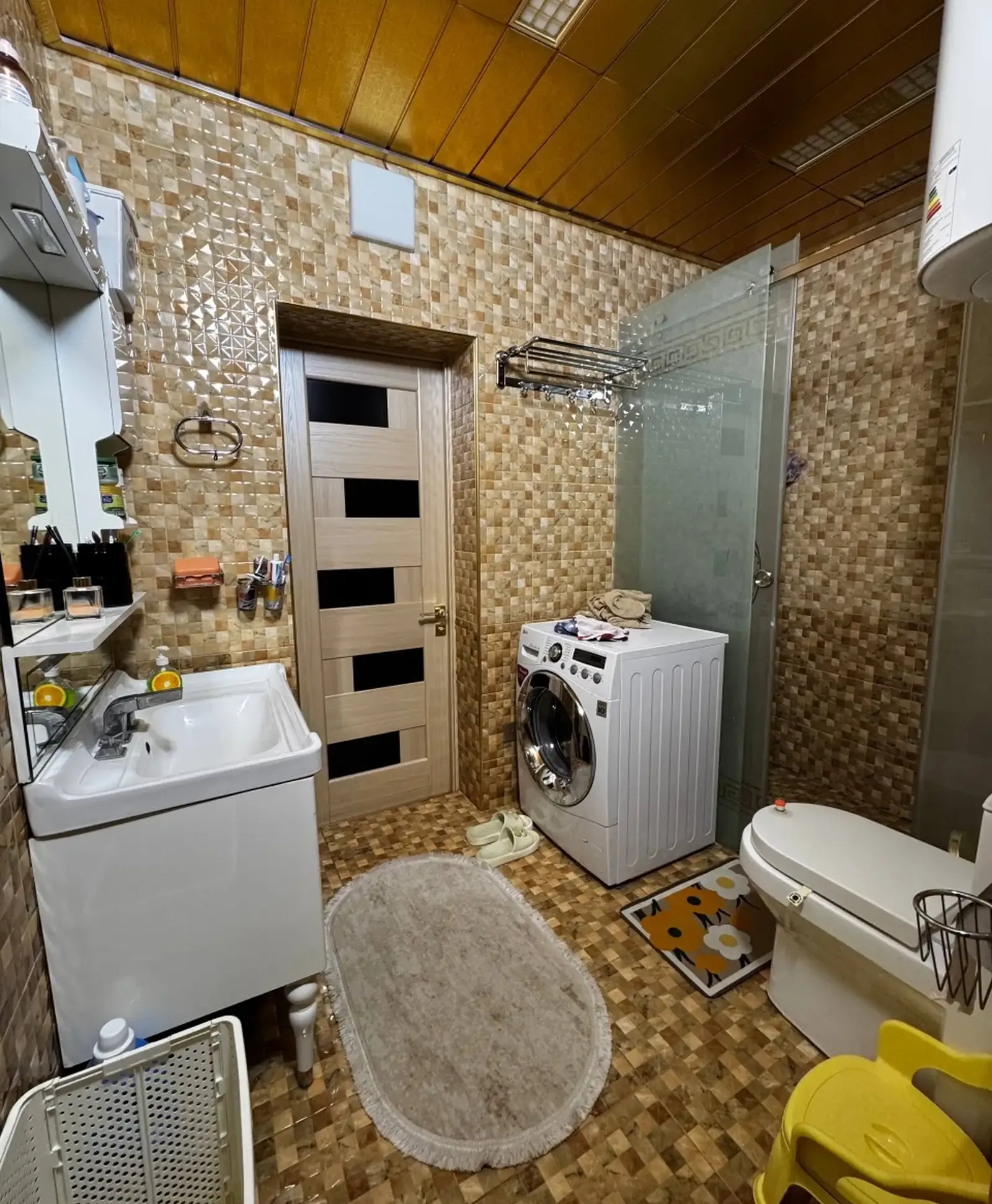3-комн. квартира, 13 этаж, 107 м², И.Сомони дом Паркинг орт Мгу
