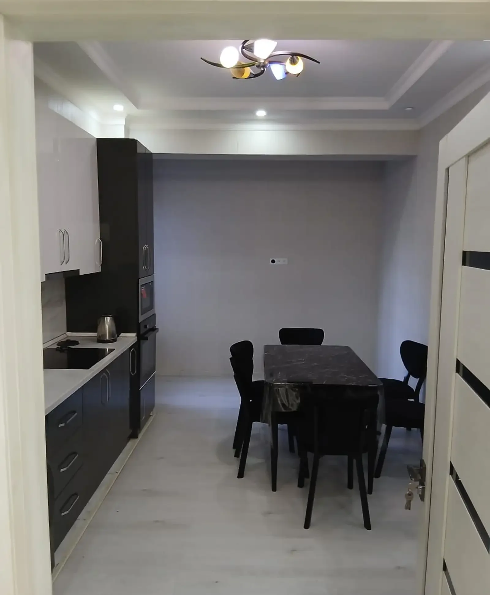 2-комн. квартира, 8 этаж, 75м², И.Сомони Пушти Ашан