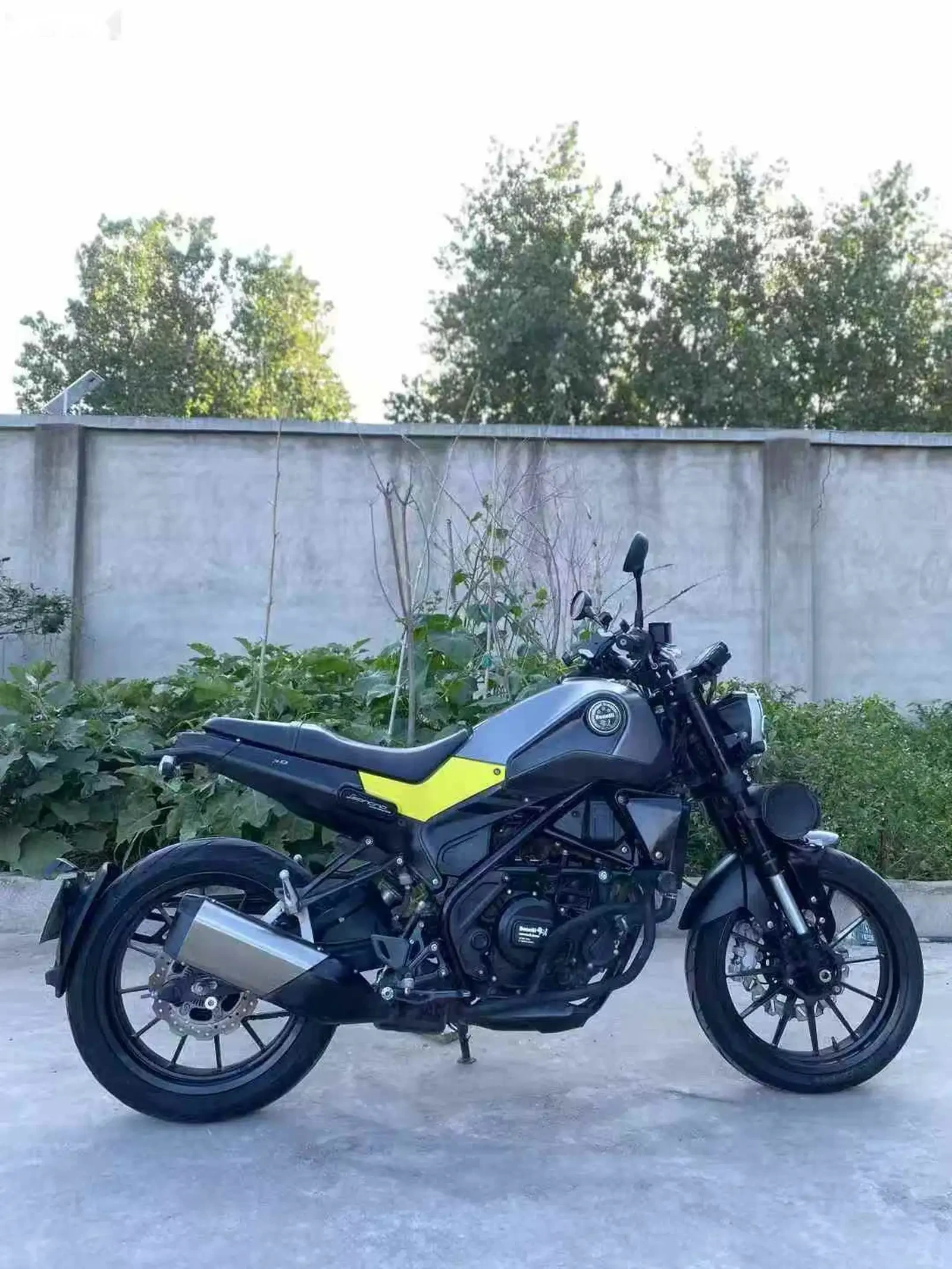 Мотоцикл Benelli