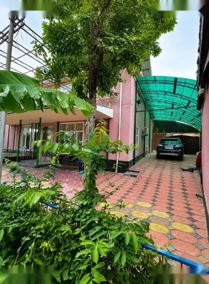 3-этажный, 8 комнатный дом, 350 м², Сино