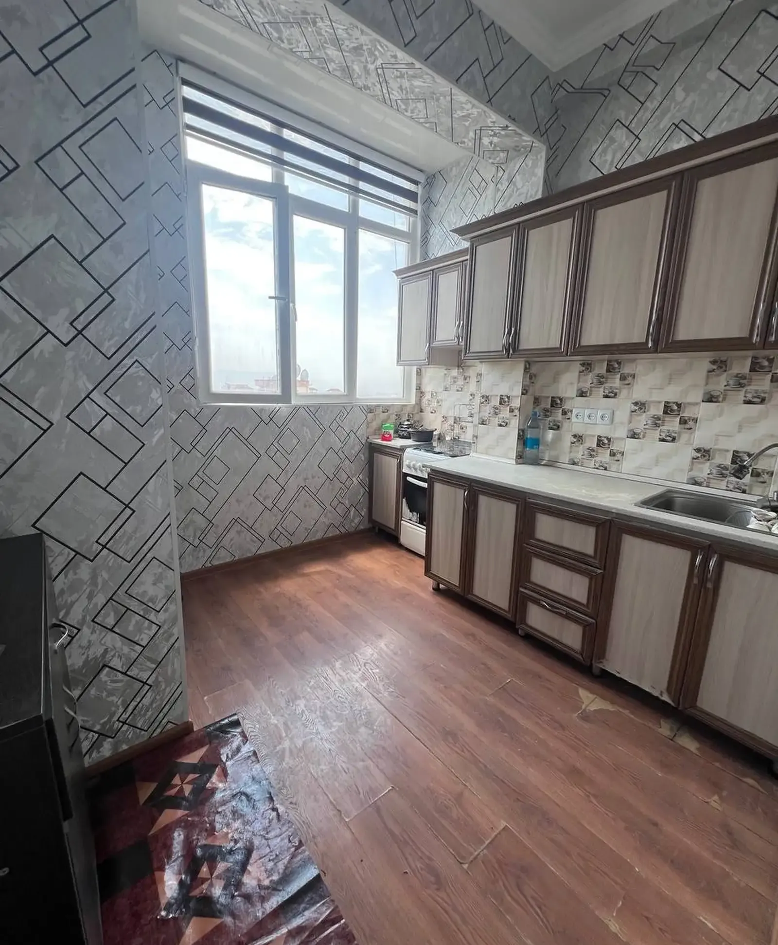2-к квартира, 11 этаж, 56 м², Исмоили Сомони, Северный