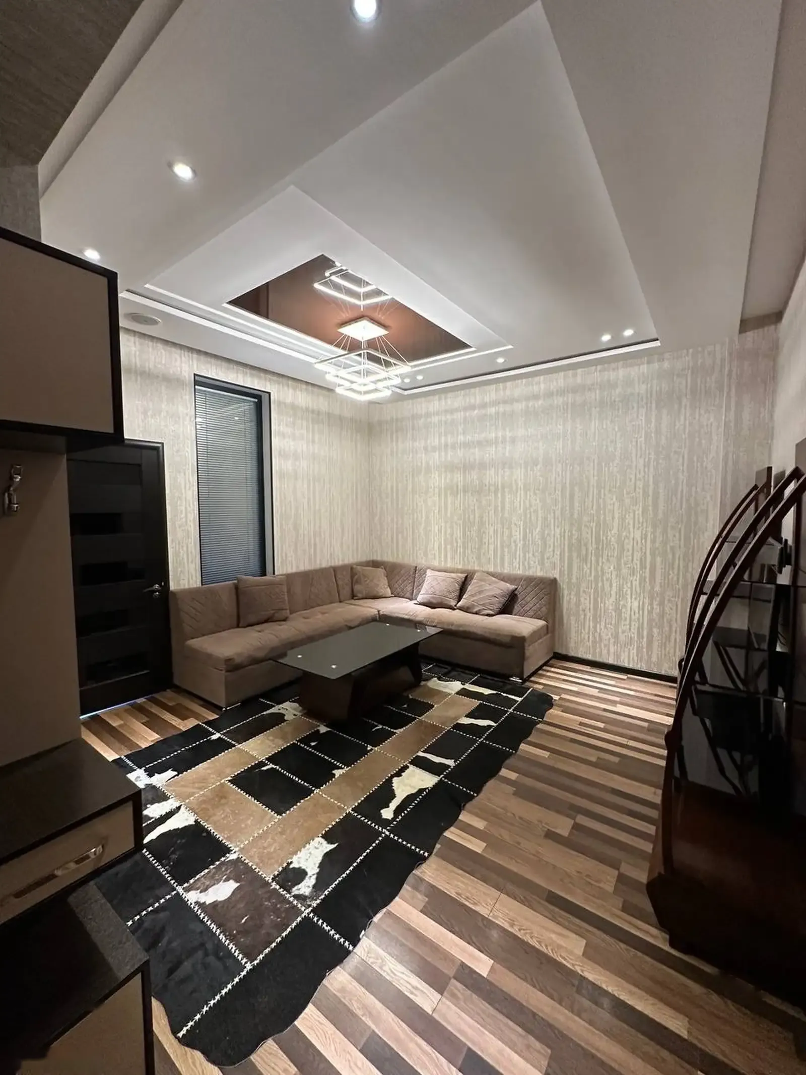 2-комн. квартира, 15 этаж, 53 м², И. Сомони
