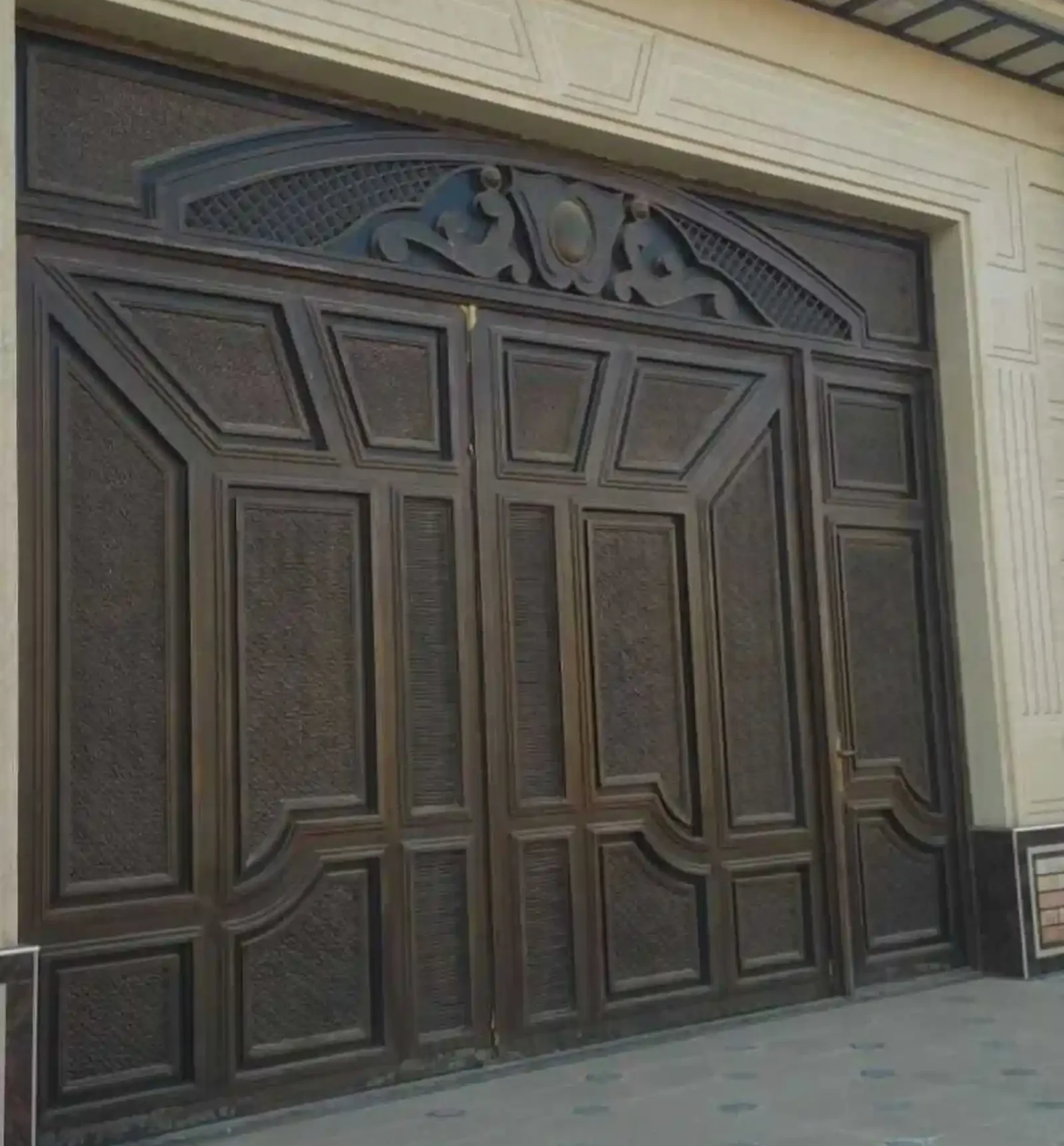 Дарвозаи Оҳанин