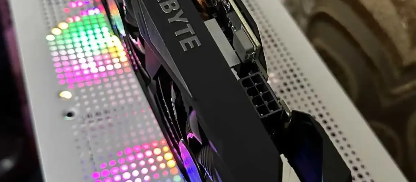 Видеокарта Gigabyte GTX 1660 Super 6Gb