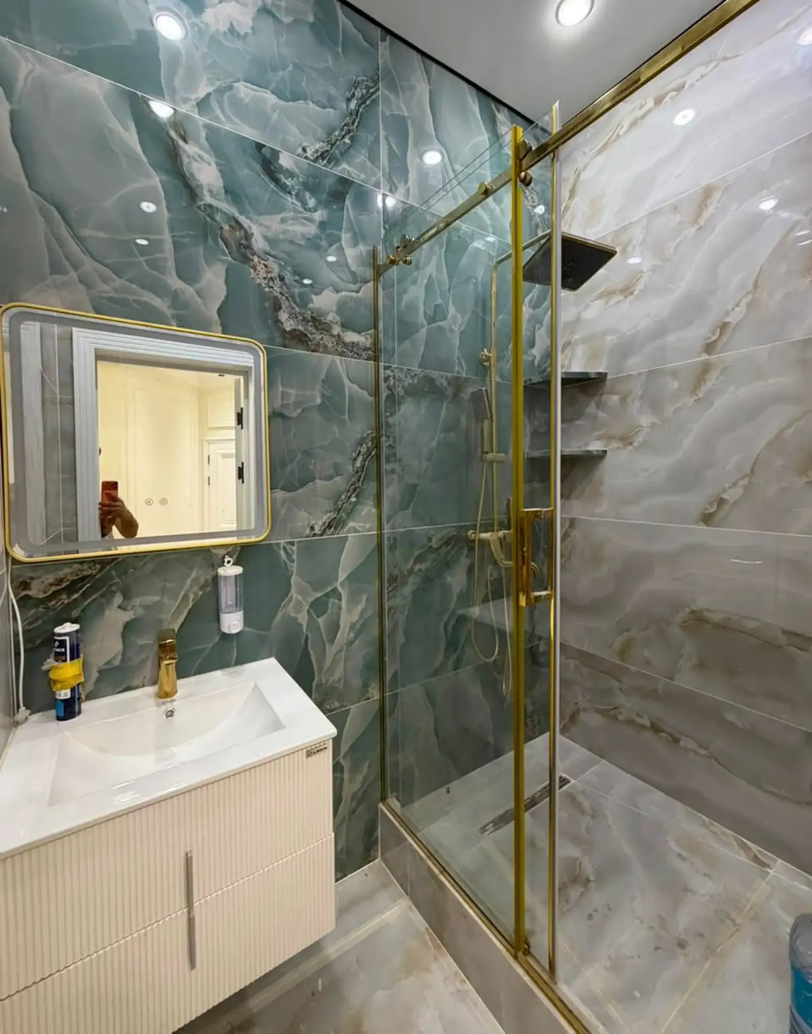 3-комн. квартира, 13 этаж, 116 м², Сино, Профсоюз