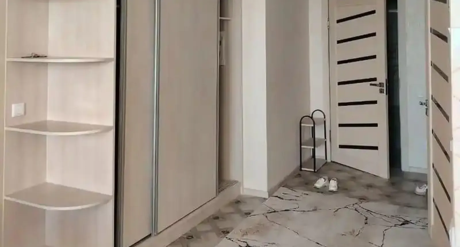 2-комн. квартира, 2 этаж, 70м², Сино
