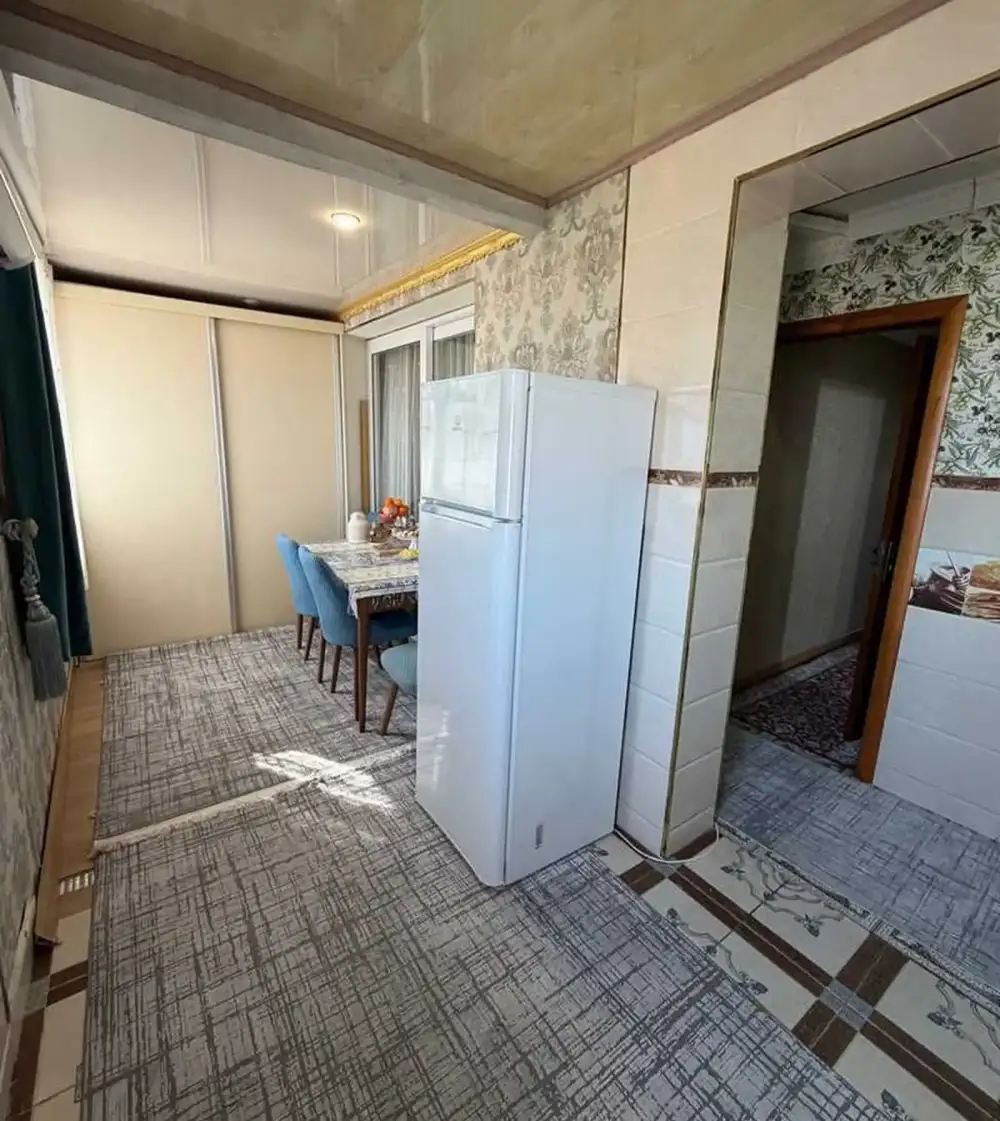 3-комн. квартира, 5 этаж, 70 м², Сино