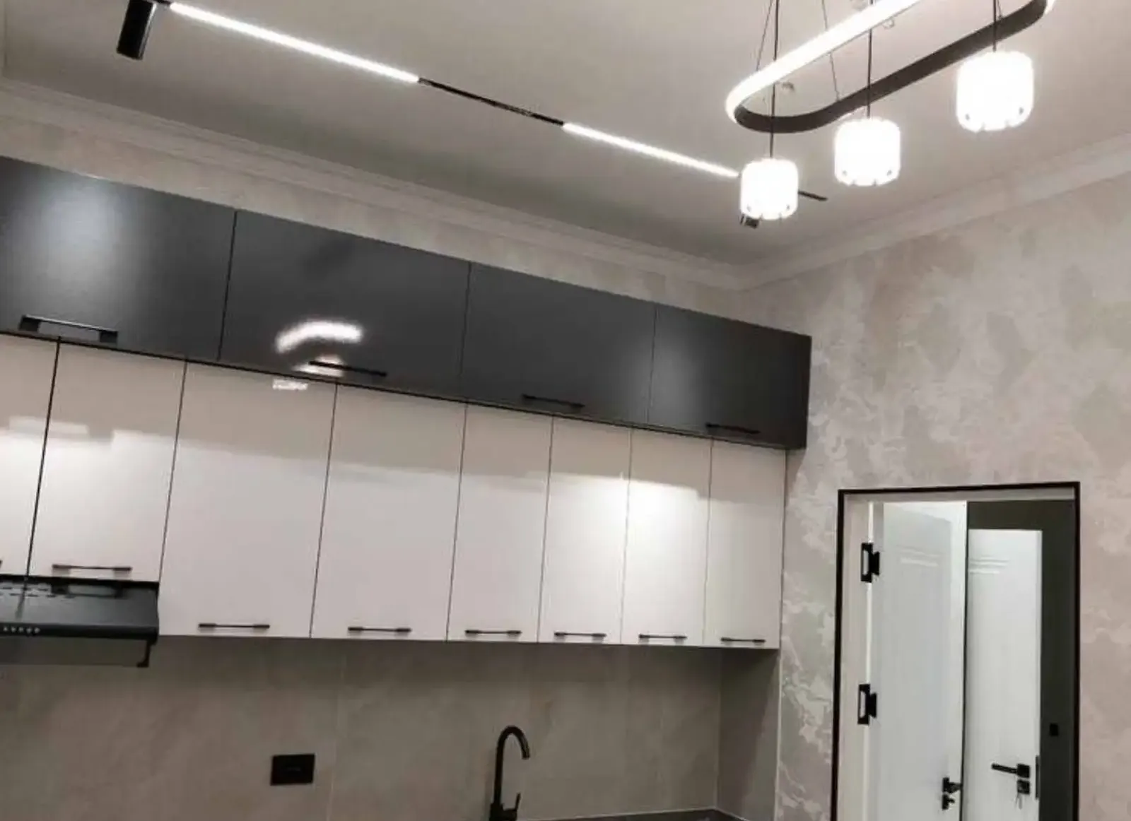 2-комн. квартира, 9 этаж, 64 м², 33мкр, лицей Умари Хайем