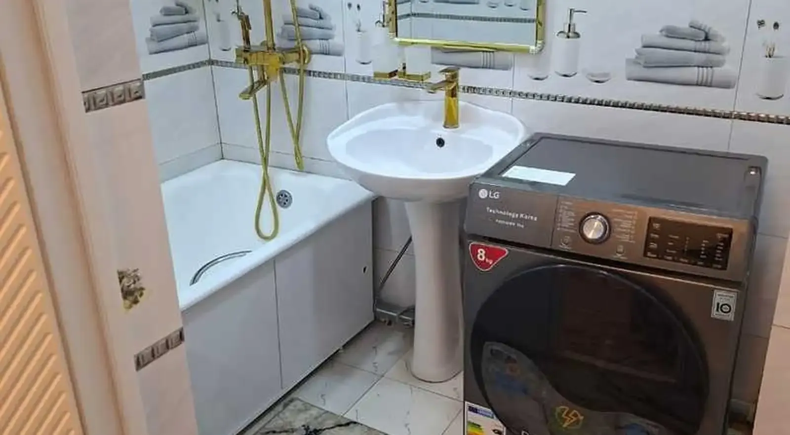 2-комн. квартира, 12 этаж, 102м², 102мкр