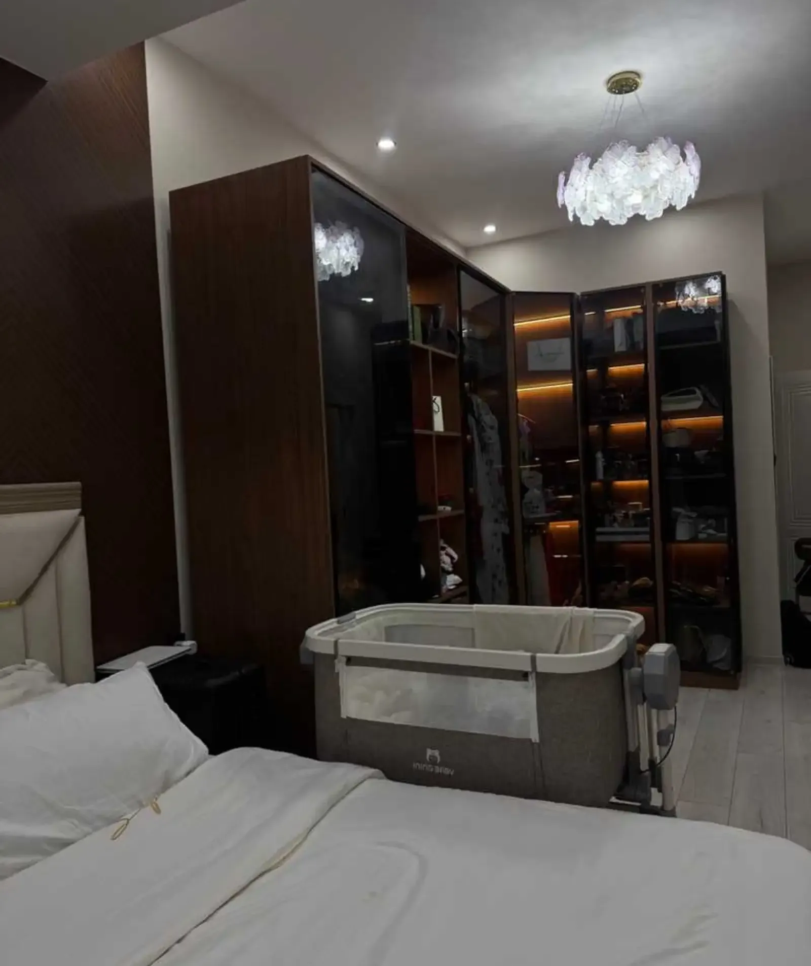 3-комн. квартира, 12 этаж, 80м², сомони