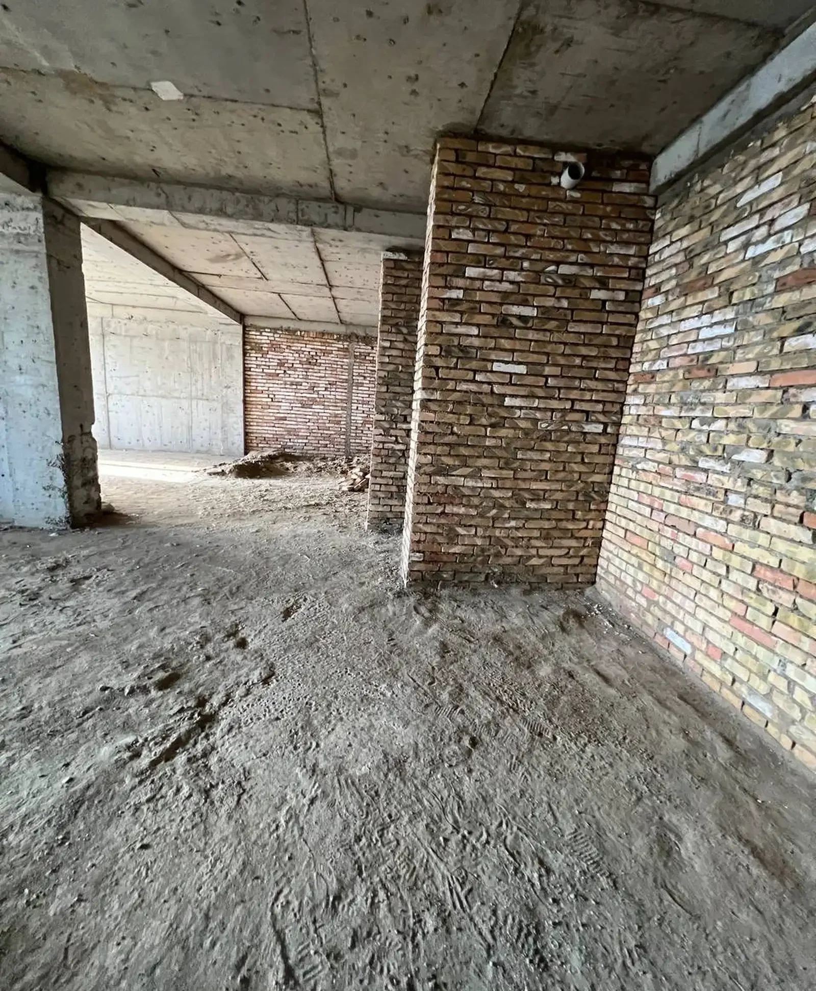 3-комн. квартира, 18 этаж, 132 м², Исмоили Сомони ру ба руи ЦУМ