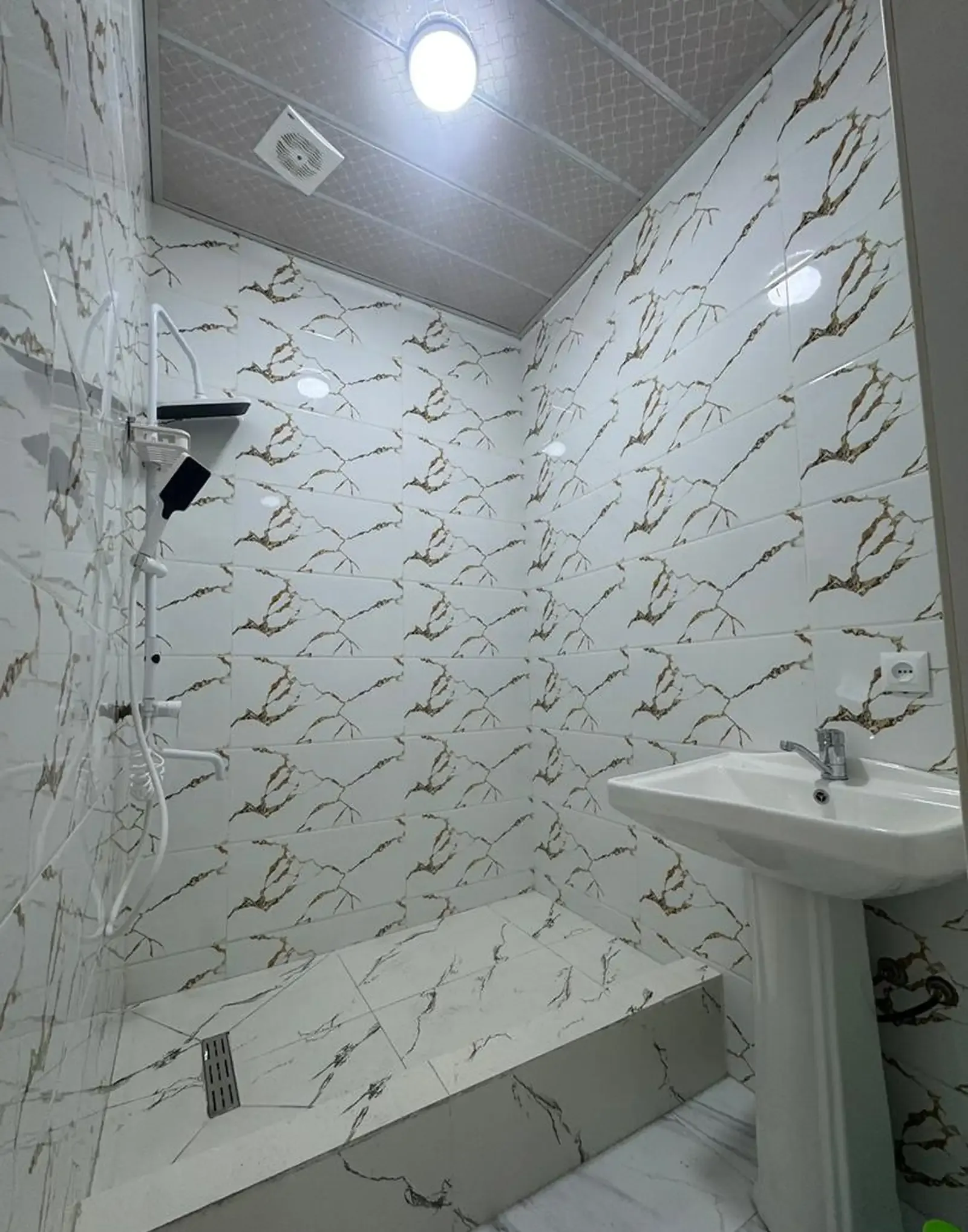 2-комн. квартира, 14 этаж, 99 м², Базар Меҳргон