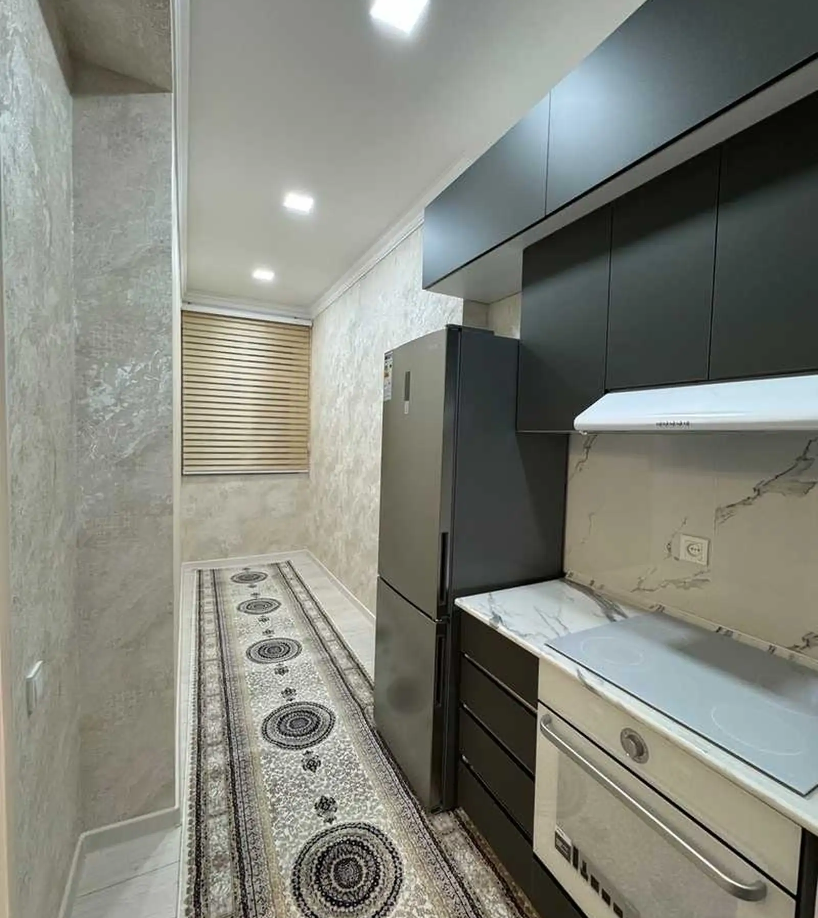 1-комн. квартира, 13 этаж, 60 м², Овир, перекресток Гранд Отель, рядом с Ашан и Хонаи Ман