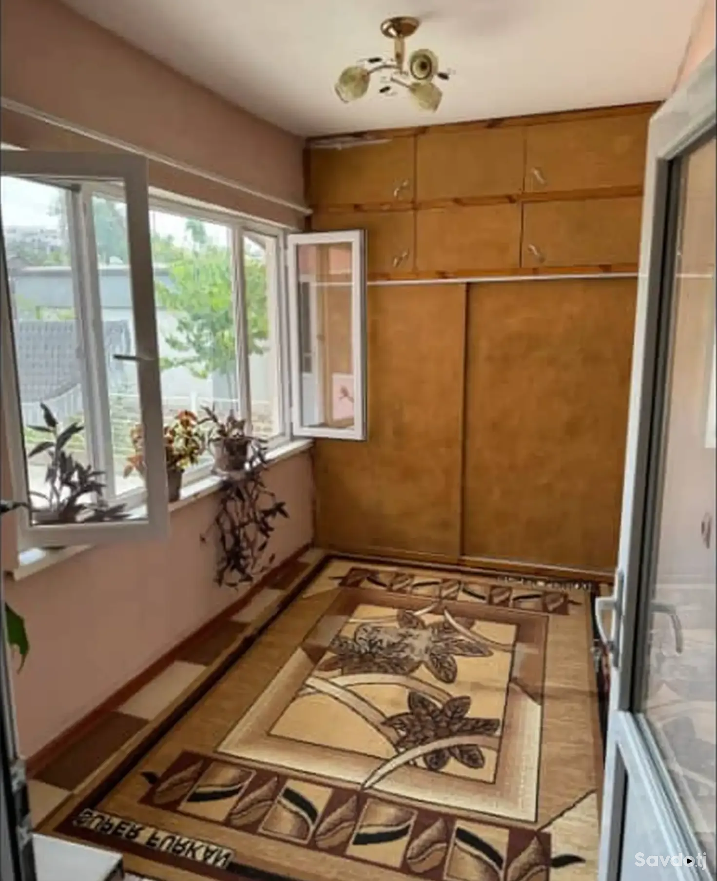 1-этажный, 5 комнатный дом, 650 м², Сомони