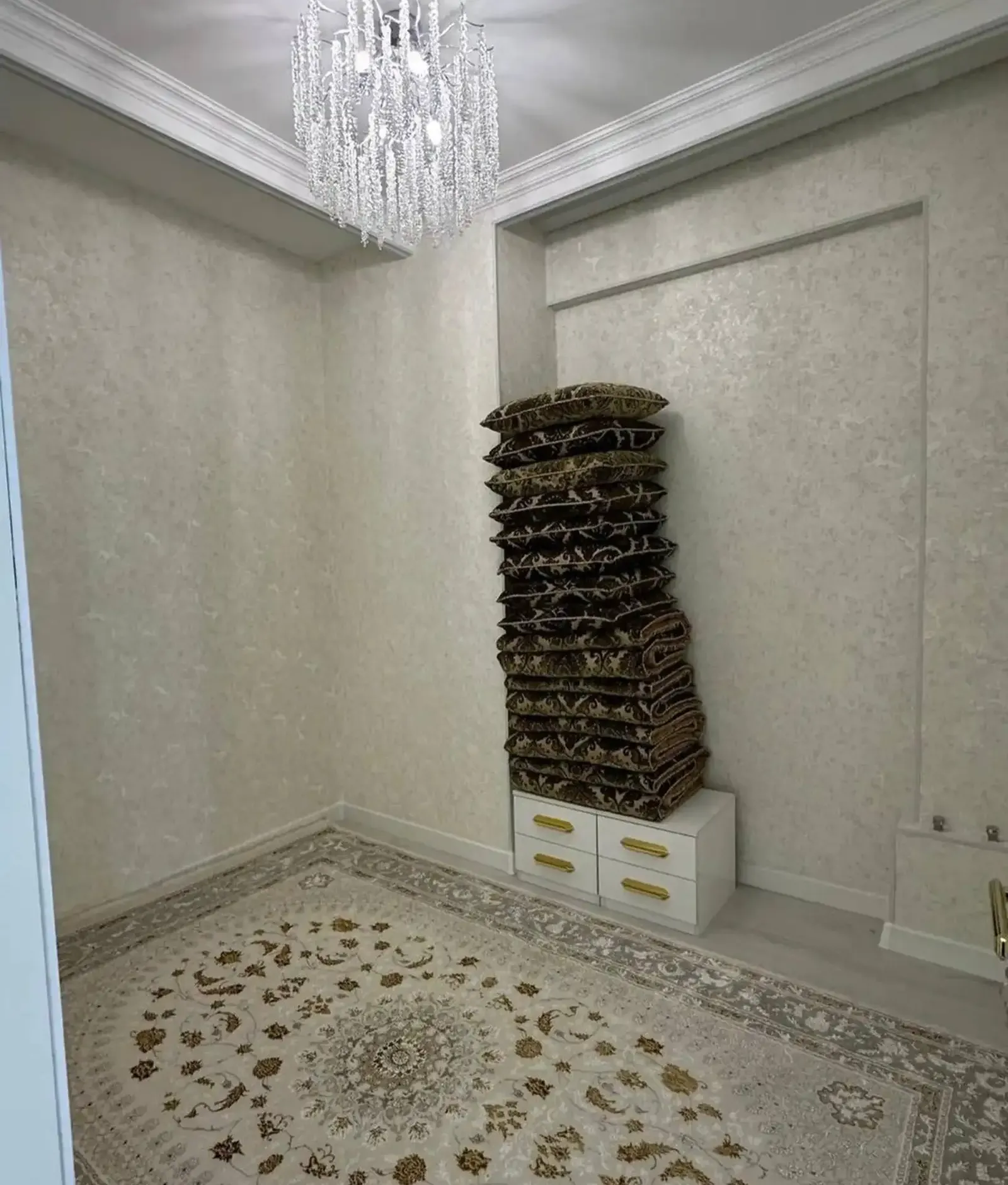 3-комн. квартира, 10 этаж, 72 м², шохмансур