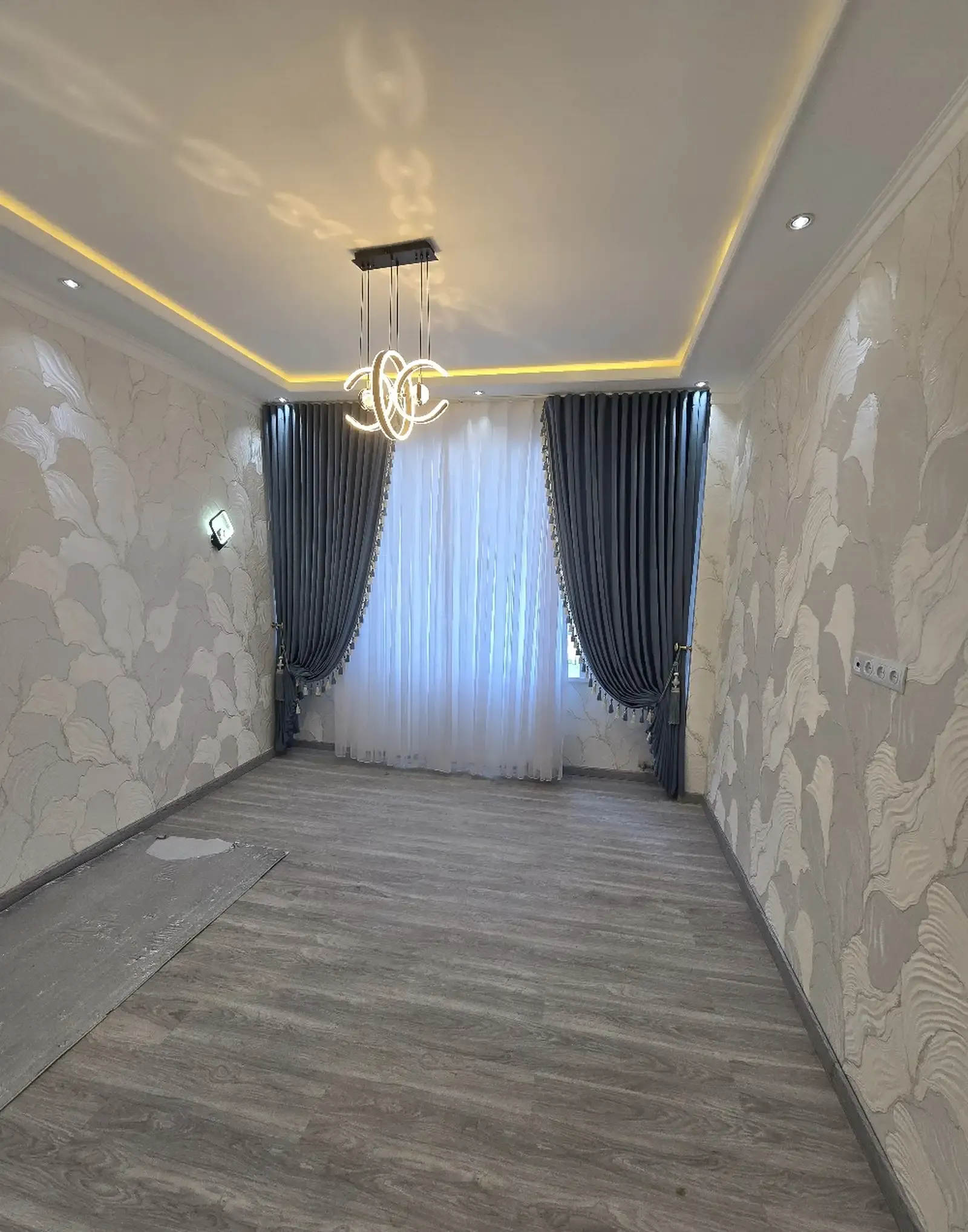 2-комн. квартира, 10 этаж, 70 м², Сино 104 мкр