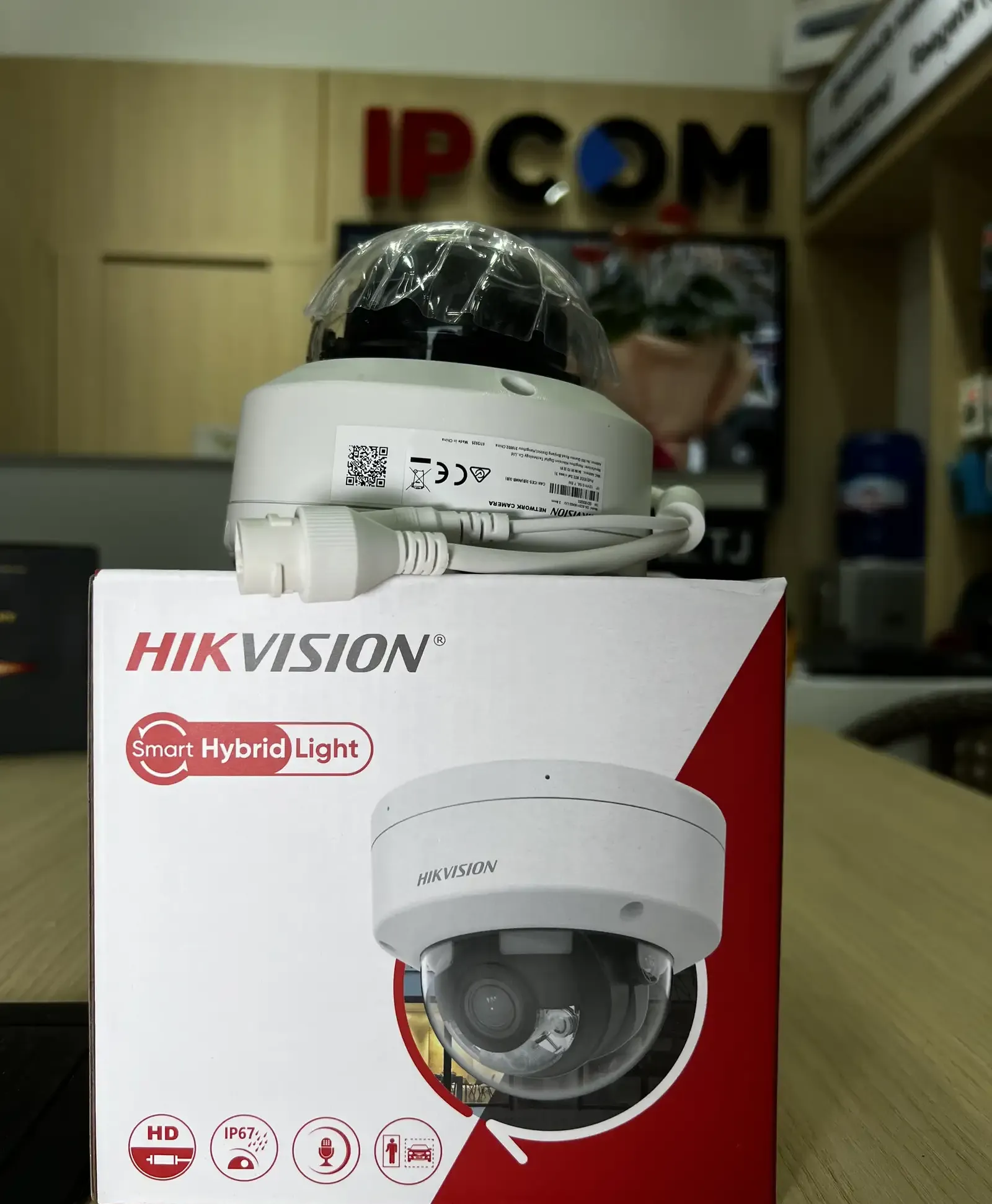 Камера внутренняя IP Hikivision DS-2CD1183G2-LIU2.8mmO-STD