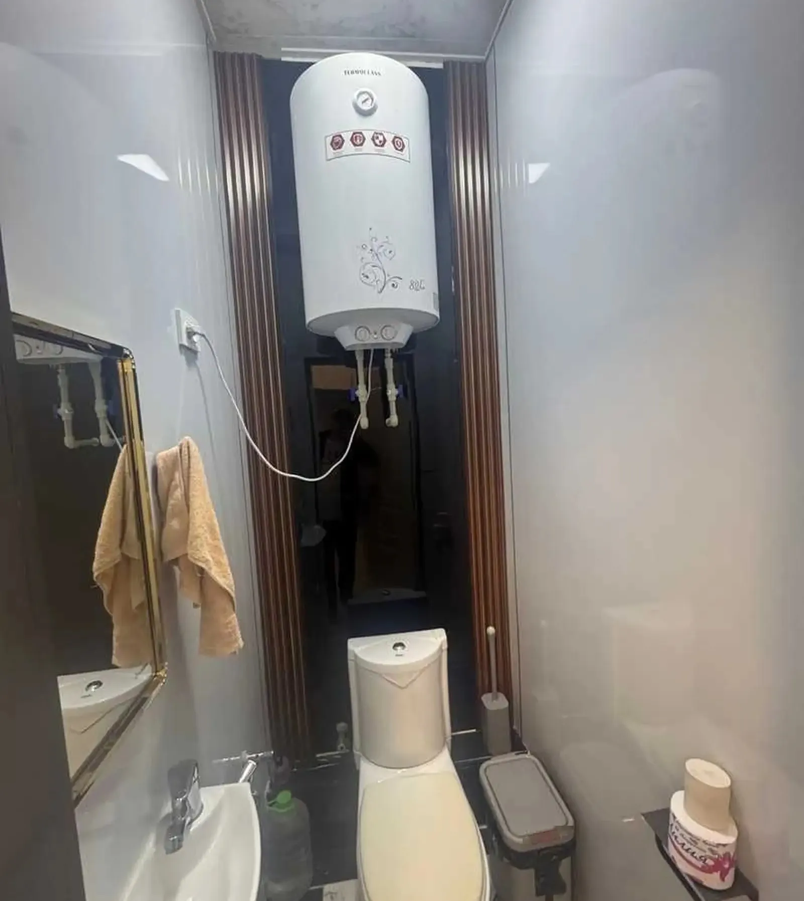 2-комн. квартира, 14 этаж, 70м², Фирдавси