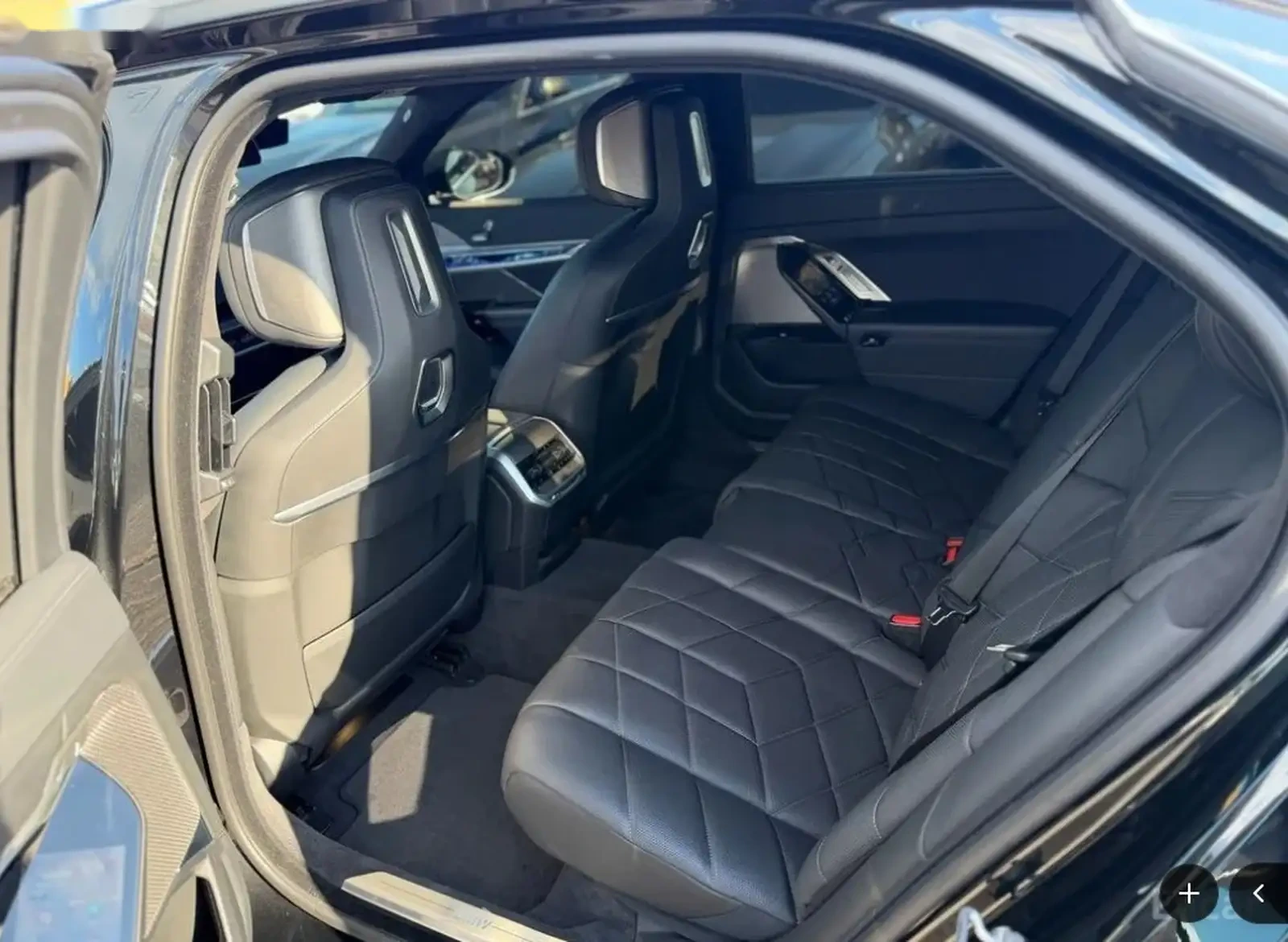 BMW 7 series, 2023 на заказ — фото 8