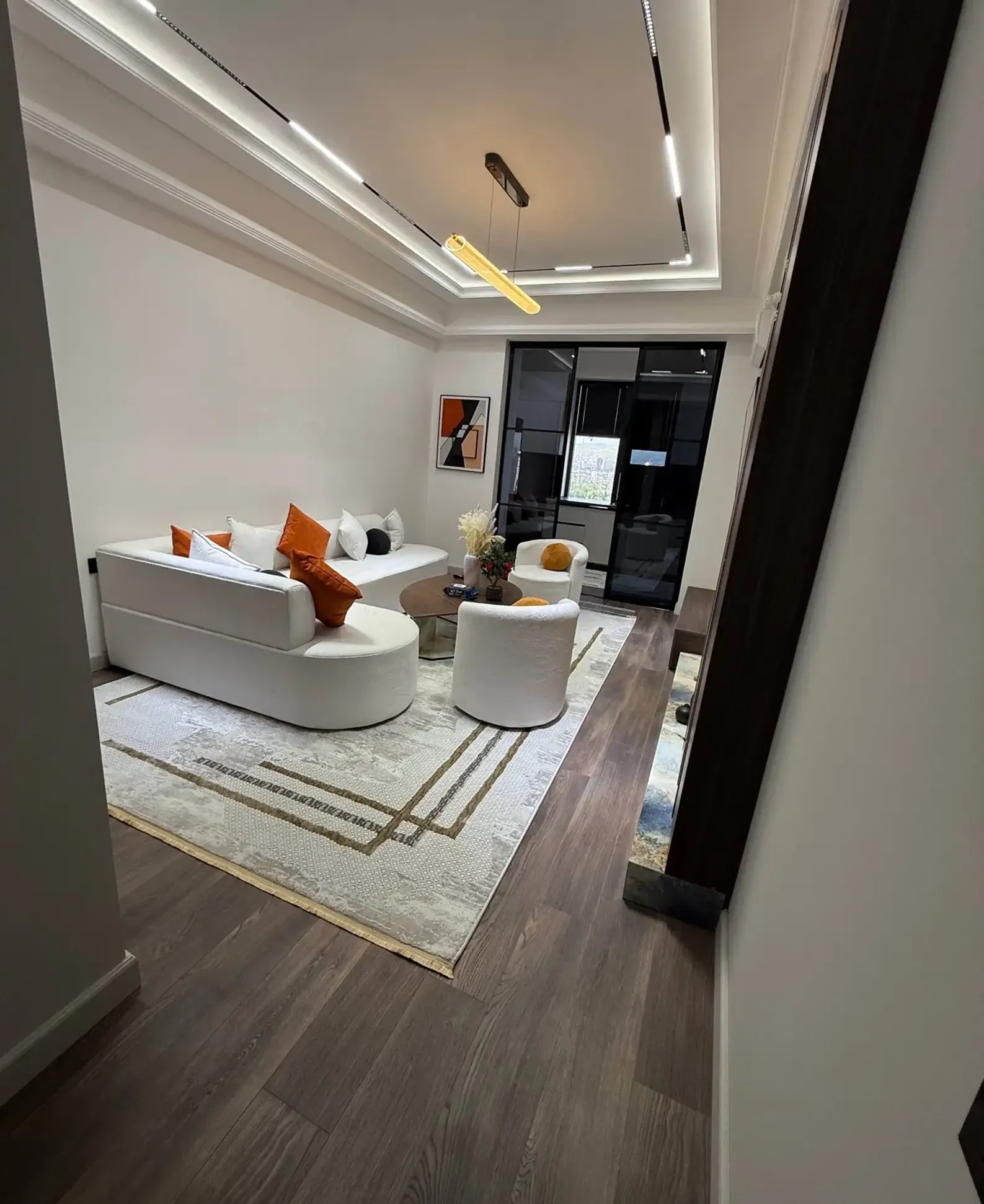 3-комн. квартира, 18 этаж, 81 м², Исмоили Сомони Сафина