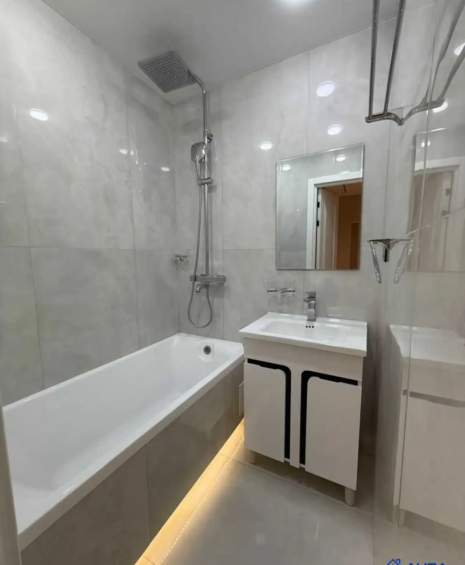 4-комн. квартира, 8 этаж, 100 м², Сино