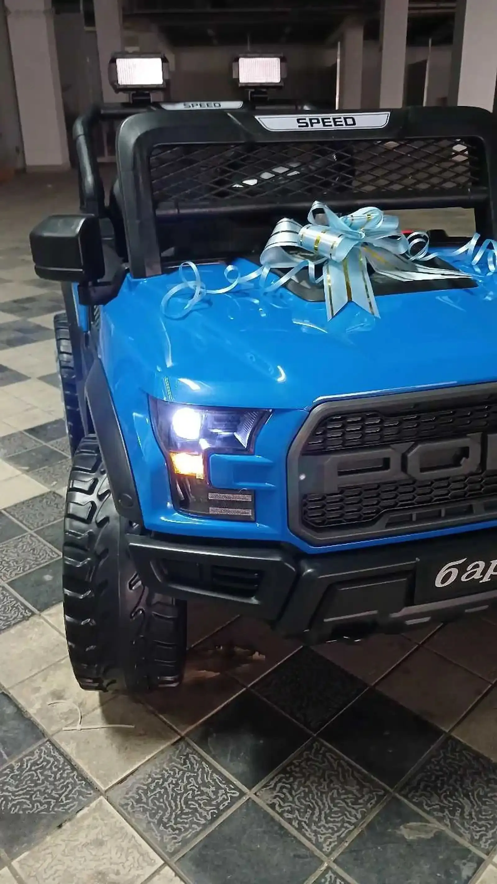 Детский электромобиль