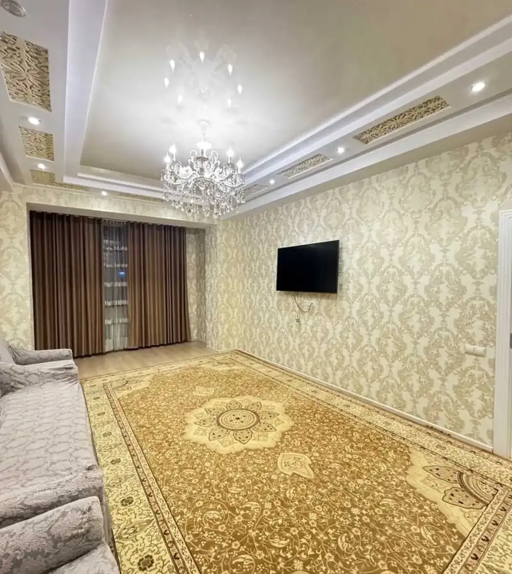 3-комн. квартира, 2 этаж, 100м², Сино