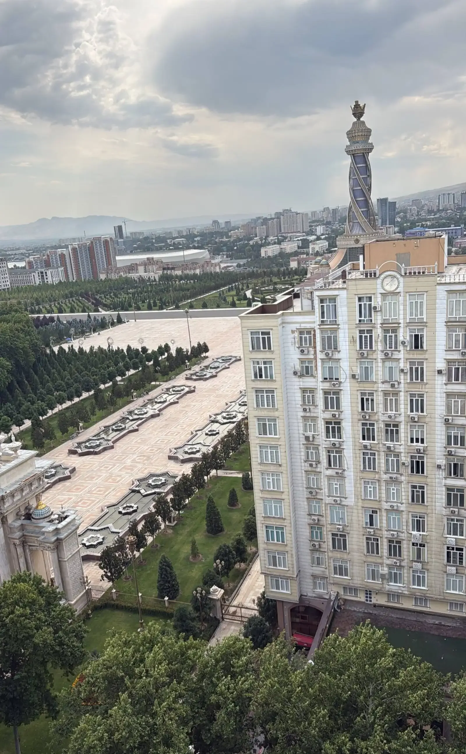2-комн. квартира, 16 этаж, 62м², Исмоили Сомони, Бурак