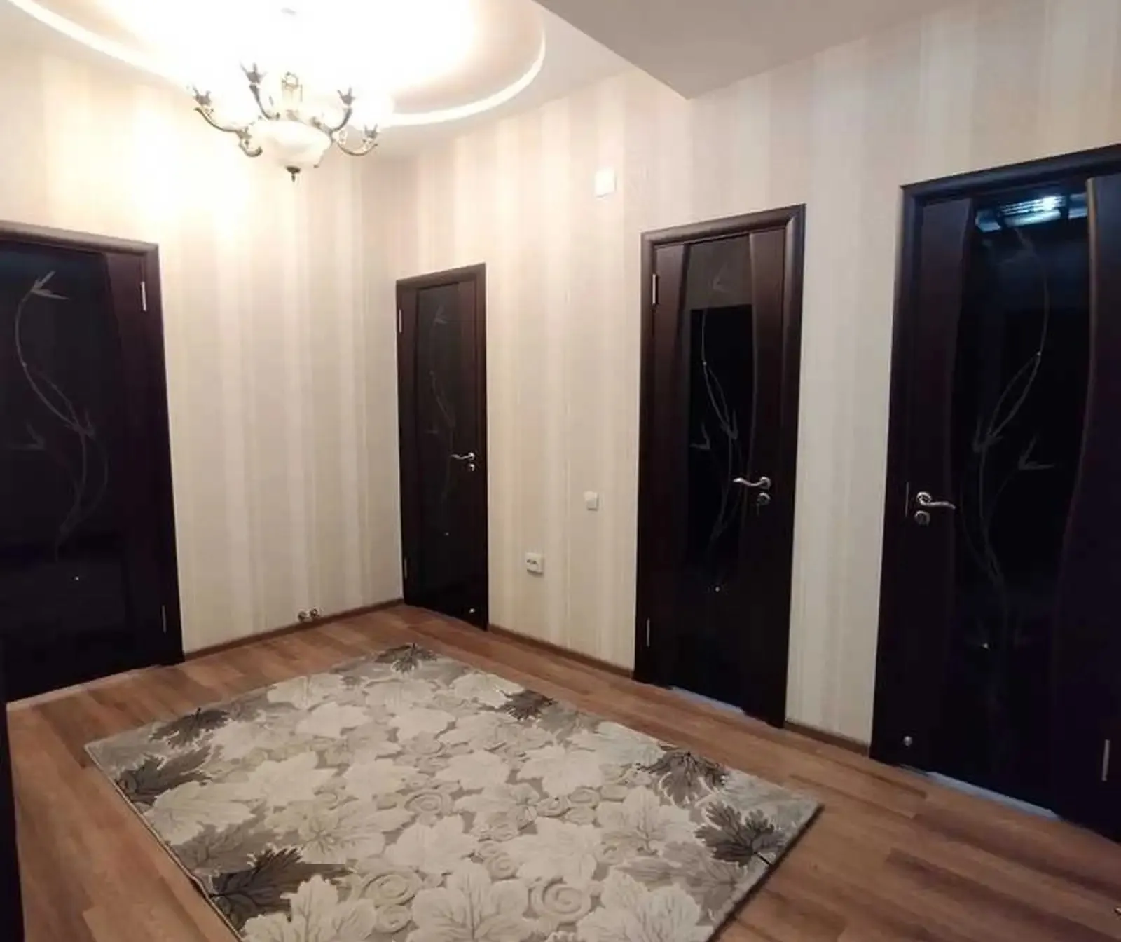 3-комн. квартира, 2 этаж, 83м², И.Сомони