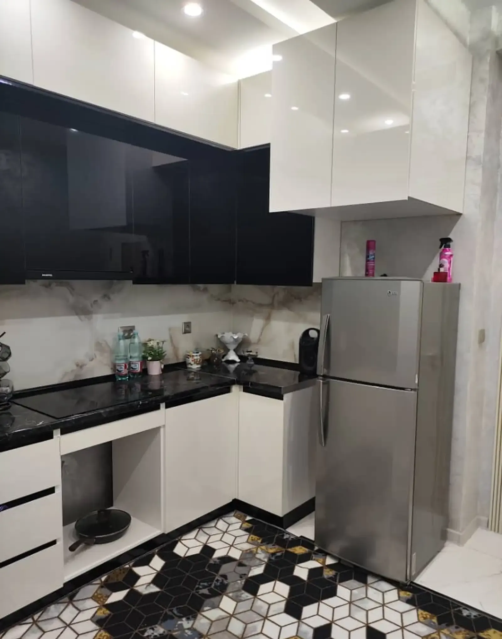 2-комн. квартира, 10 этаж, 70м², 92 Мкр, пеши ошхонаи Райхона