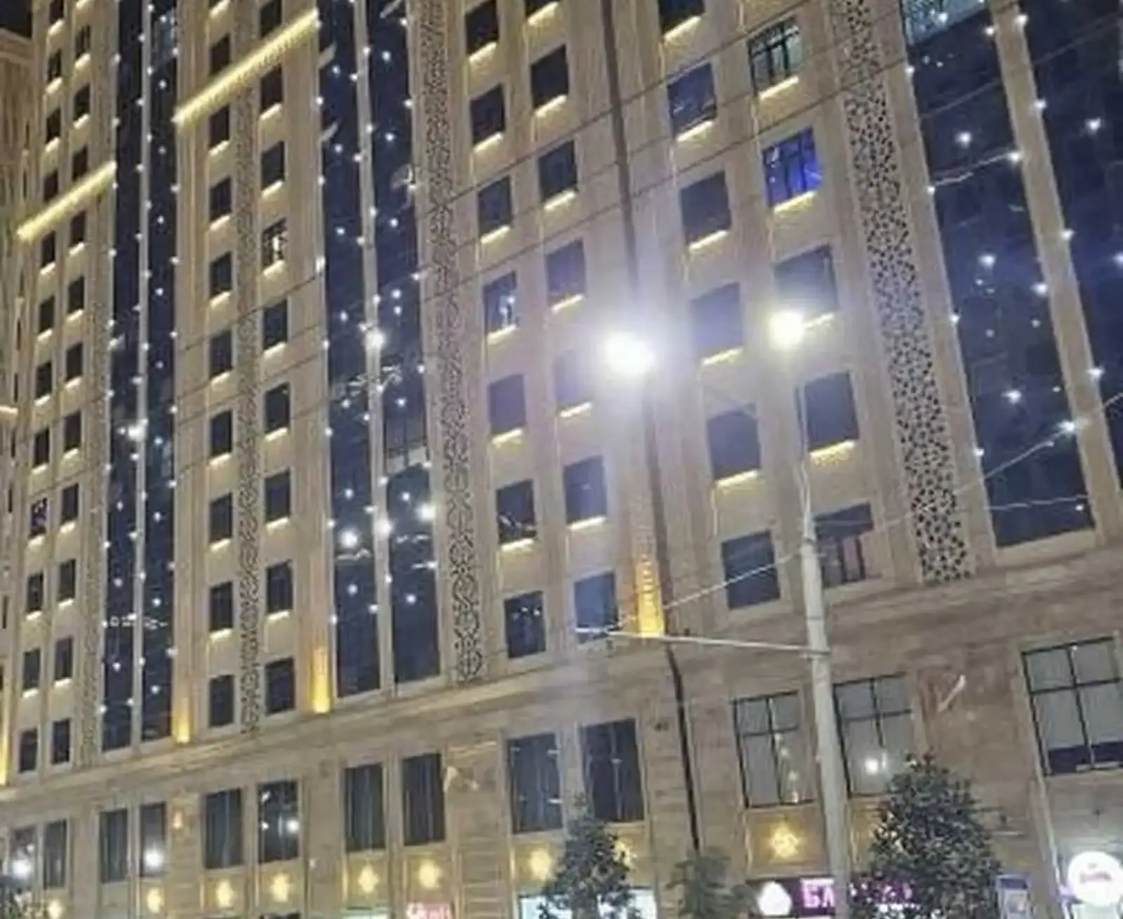 1-комн. квартира, 3 этаж, 50 м², Шохмансур Павароти 4 дома