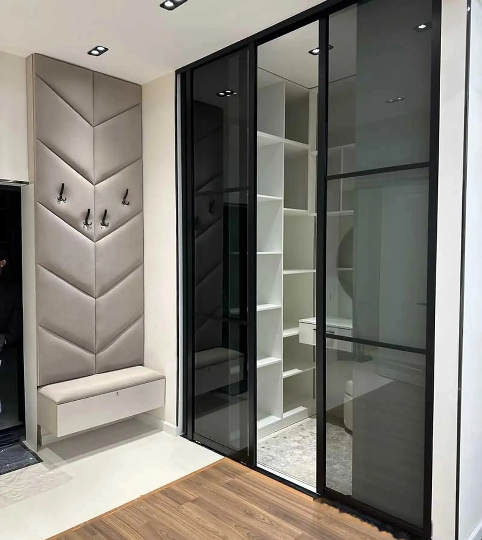 2-комн. квартира, 12 этаж, 62м², Славянский университет