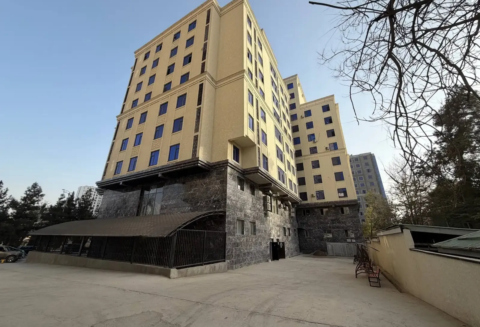 3-комн. квартира, 9 этаж, 93 м², шохмансур