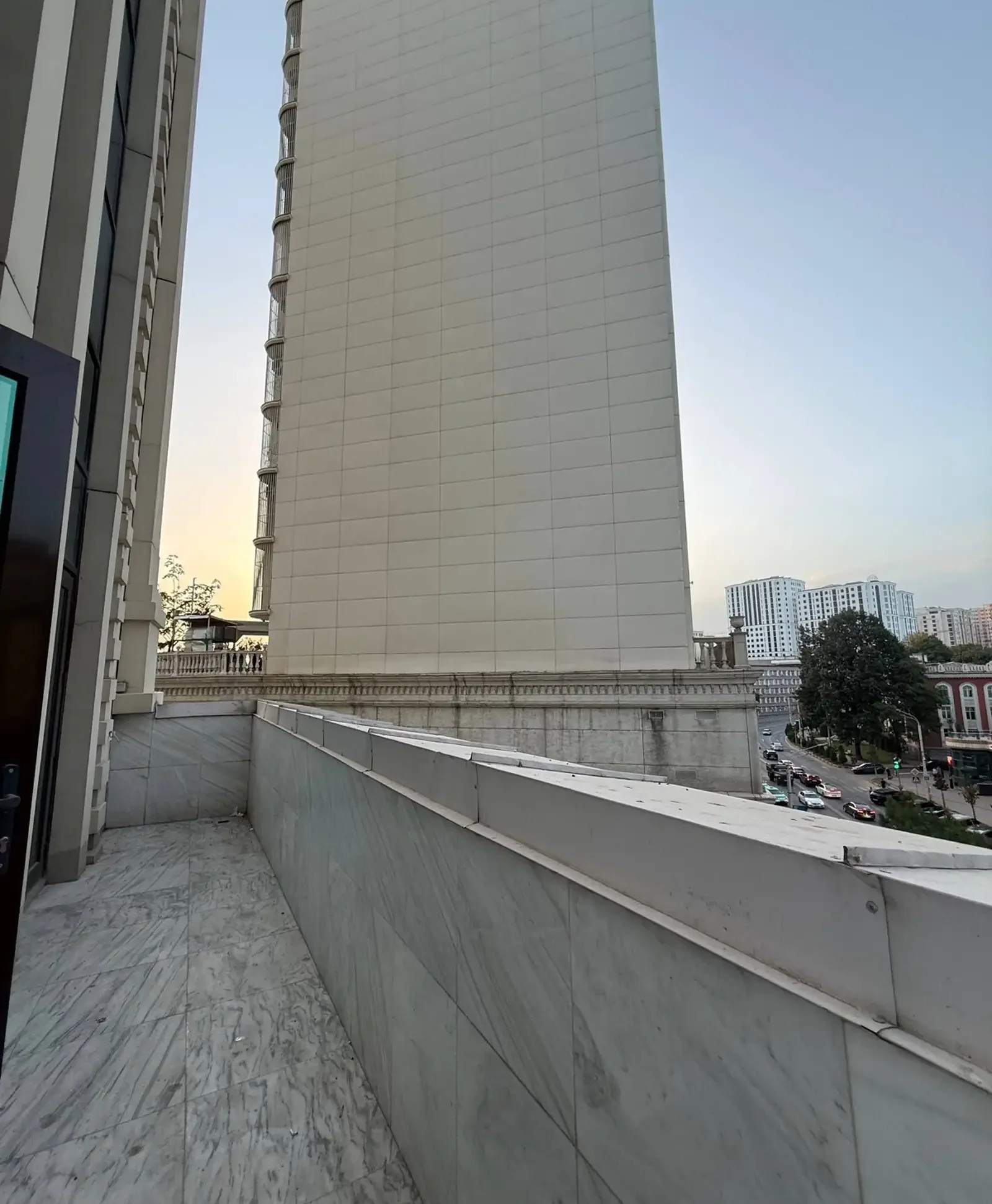 3-комн. квартира, 4 этаж, 168 м², Исмоили Сомони Овир Пули Сангин