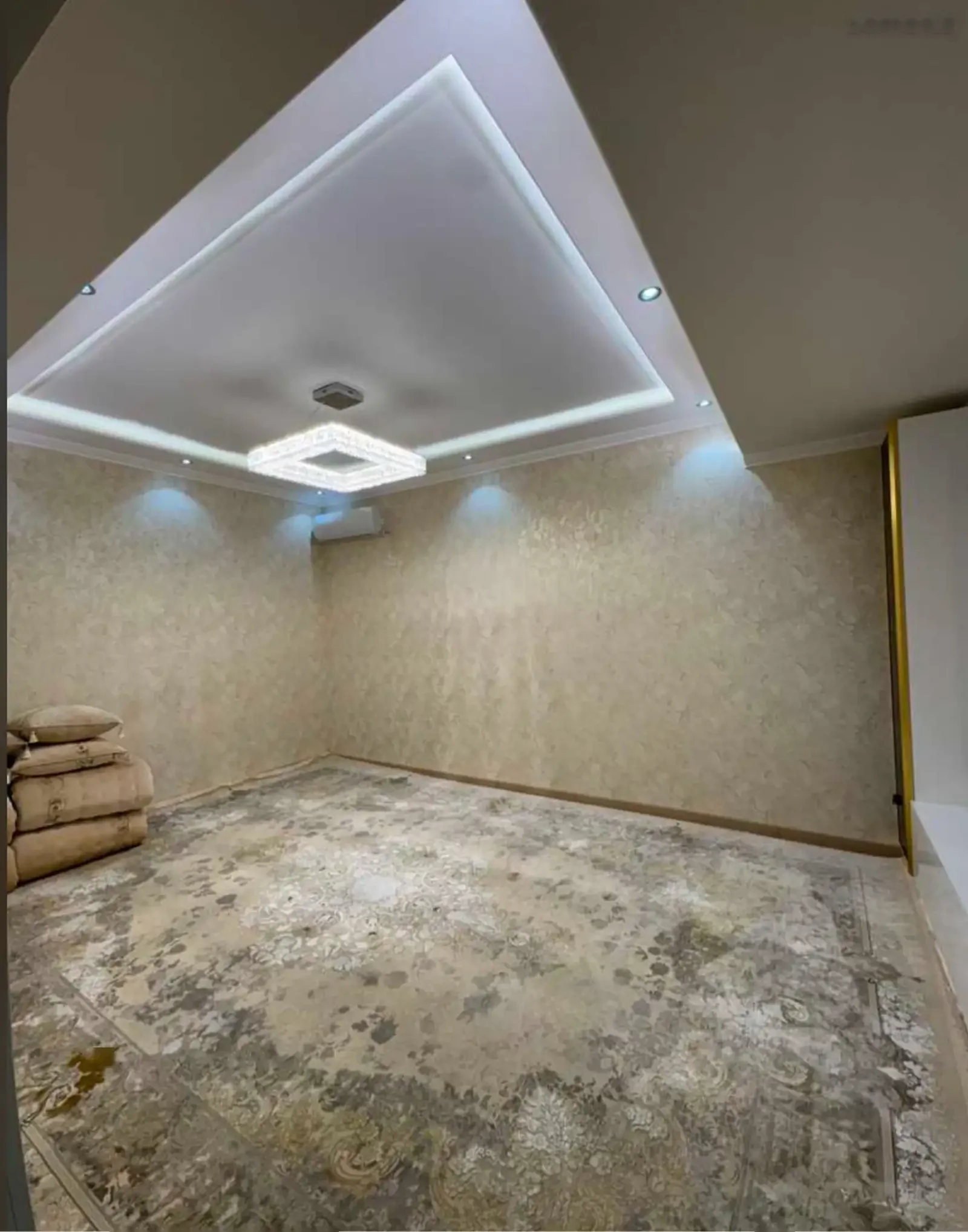 3-к квартира, 4 этаж, 85 м², Текстиль