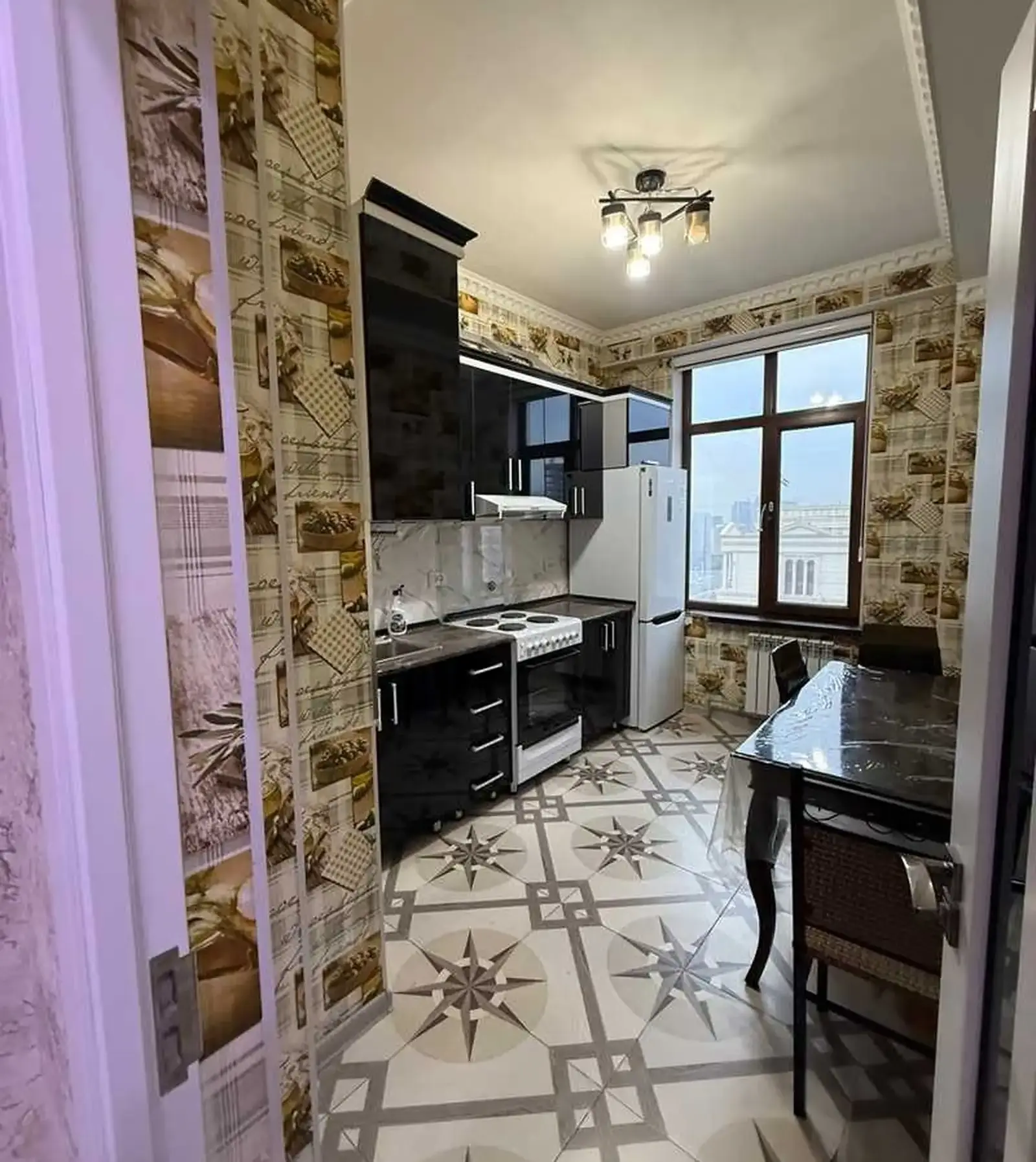 2-комн. квартира, 11 этаж, 60м², Кароболо