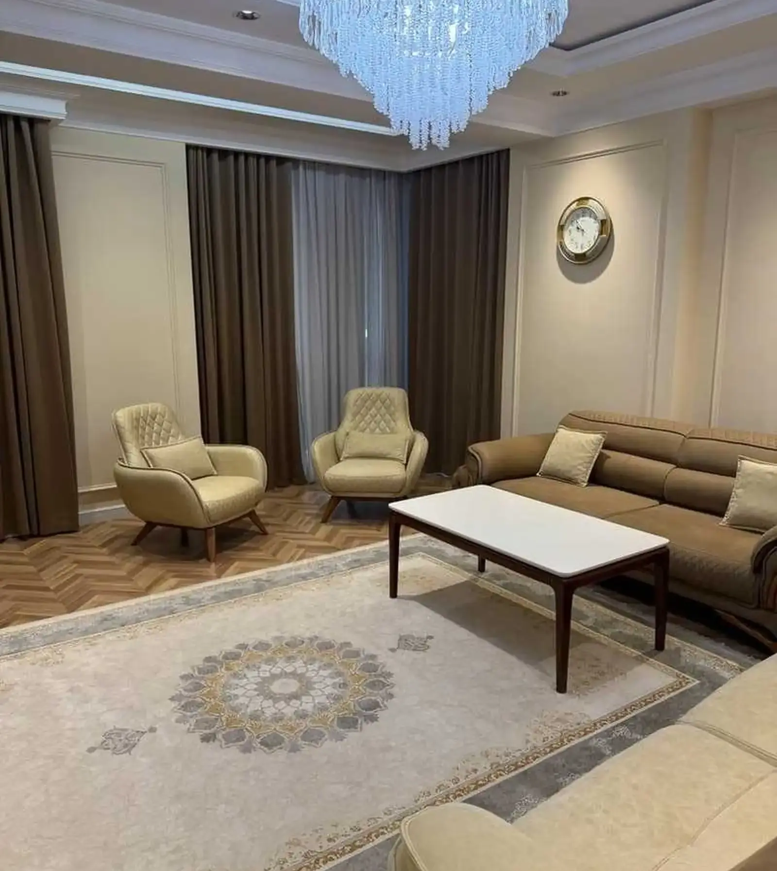 5-комн. квартира, 4 этаж, 220м², доми Баракат, путовский